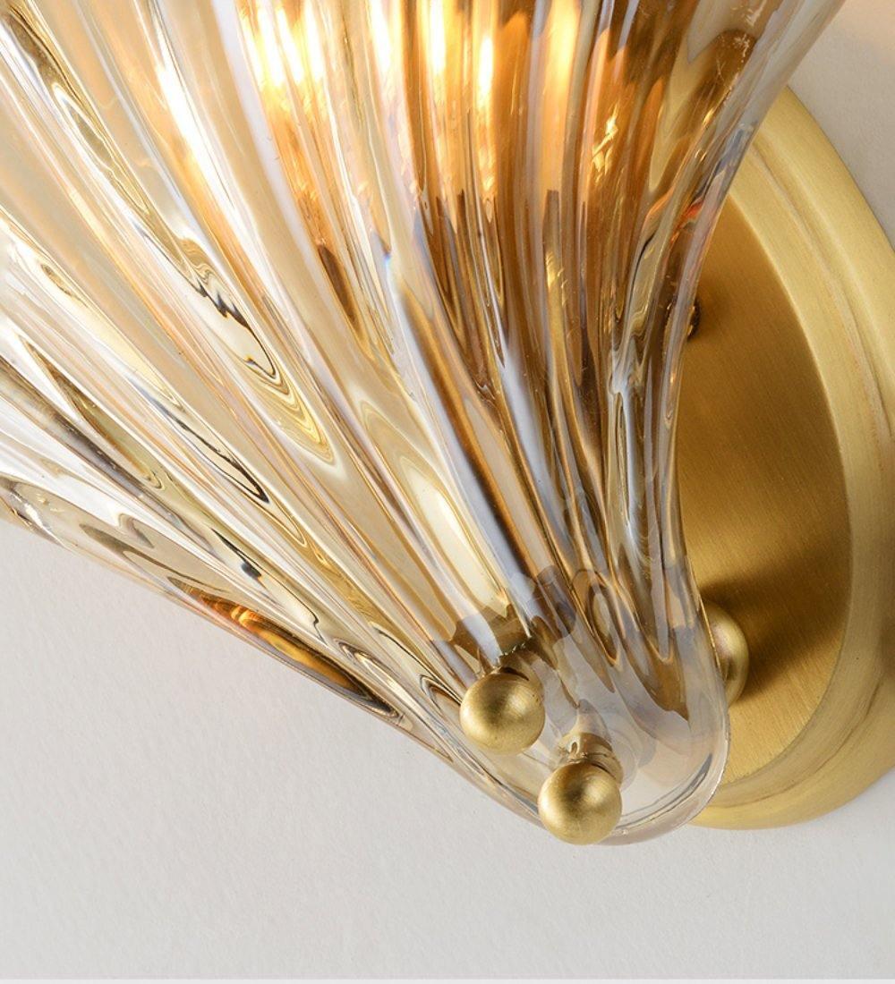Shell Wall Light - Blowlighting