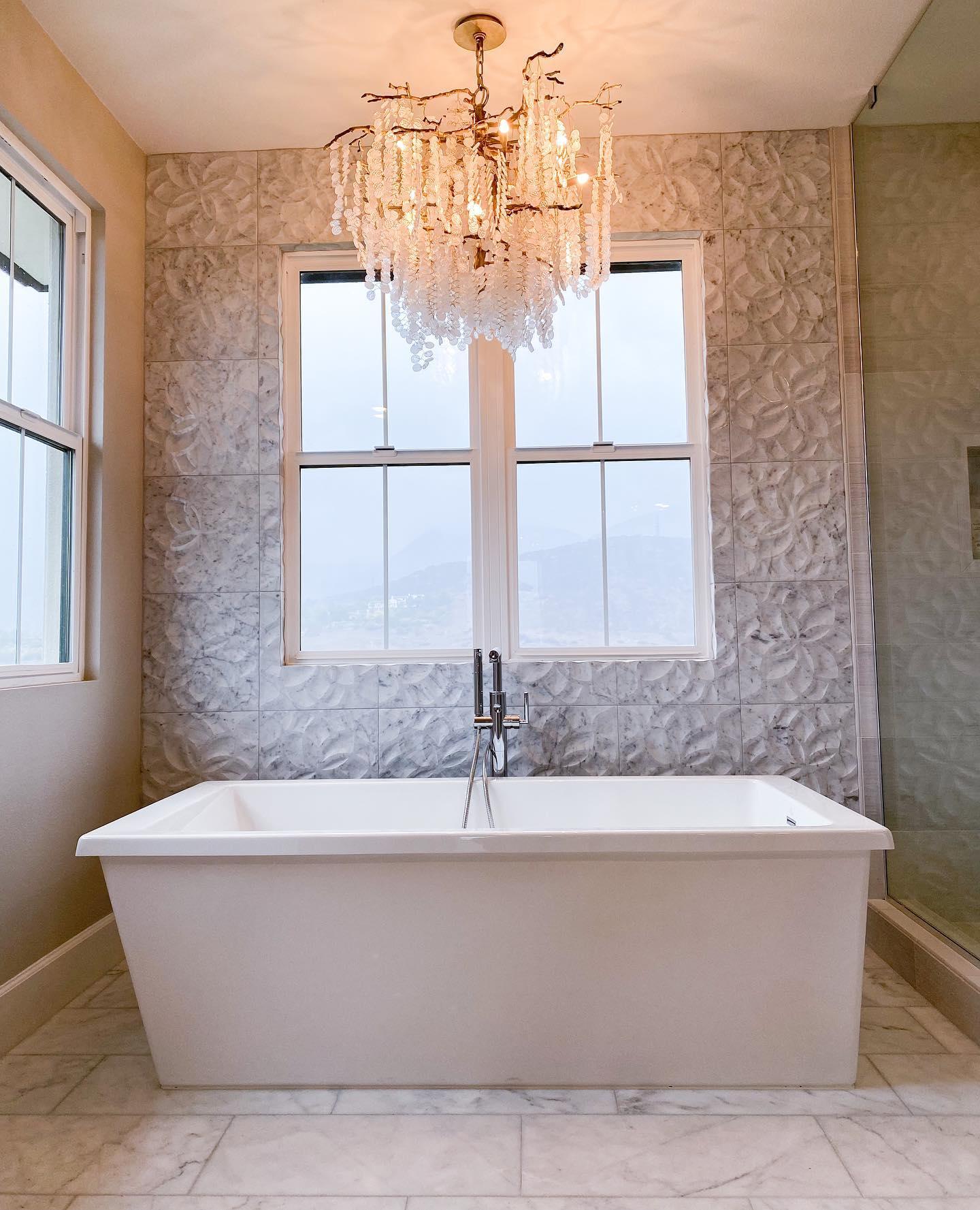 Shiro Noda Crystal Chandelier - Blowlighting