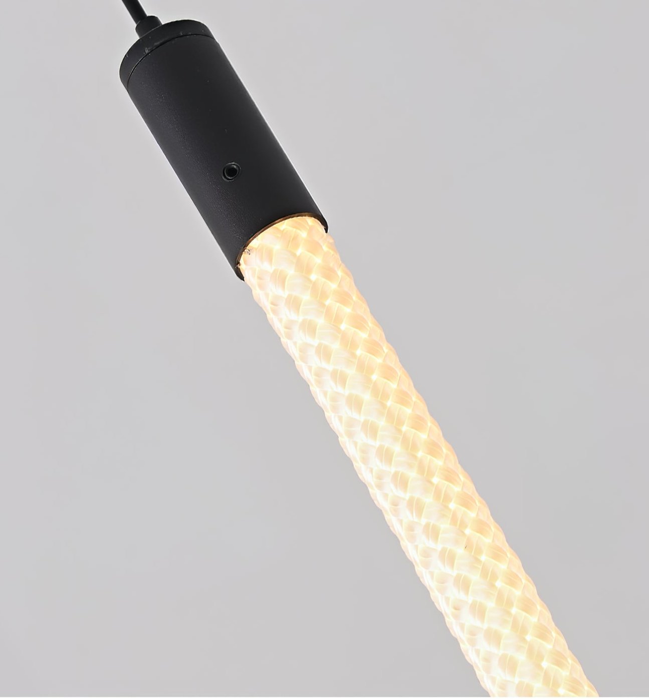 Silas Vertical Pendant Light - Blowlighting