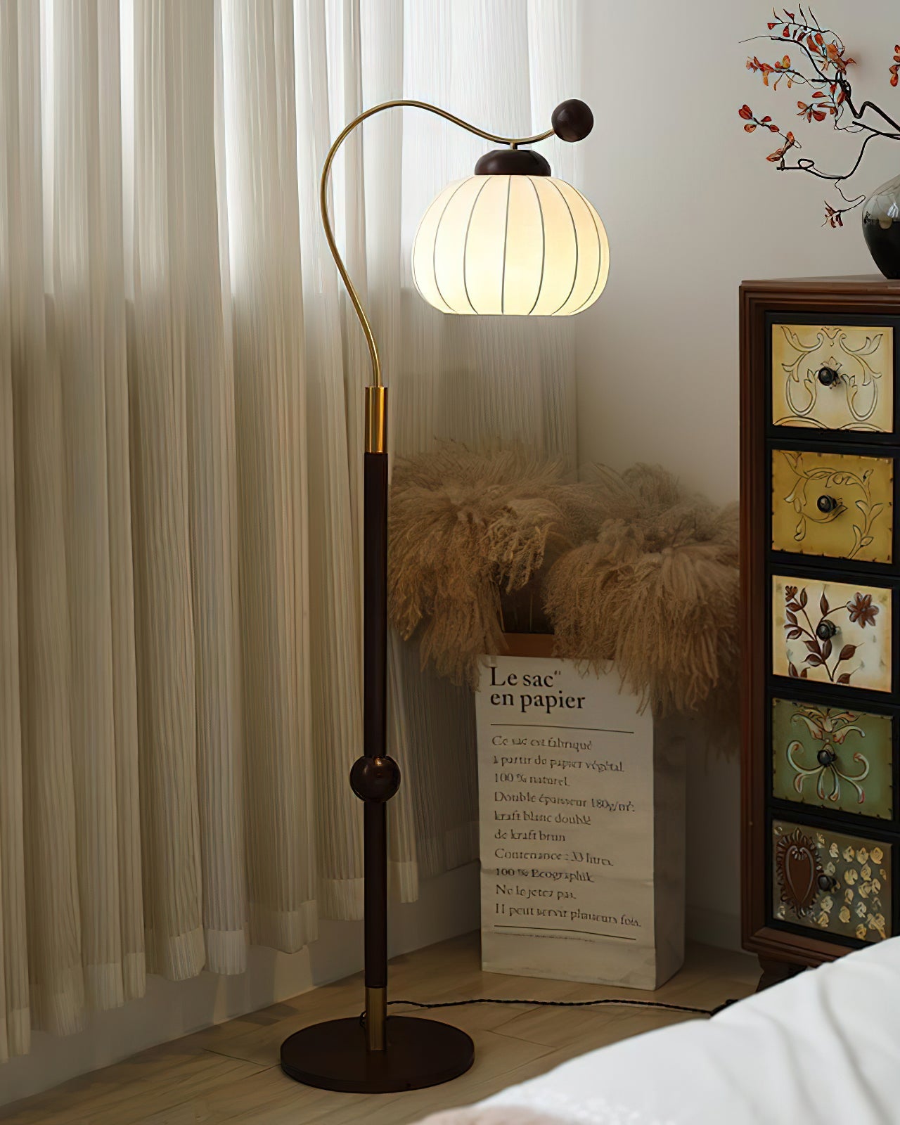 Silk Globe Floor Lamp - Blowlighting