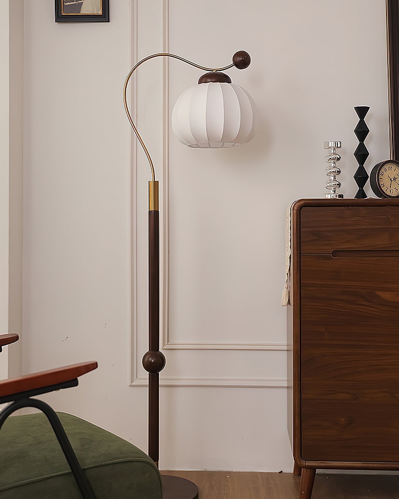 Silk Globe Floor Lamp - Blowlighting