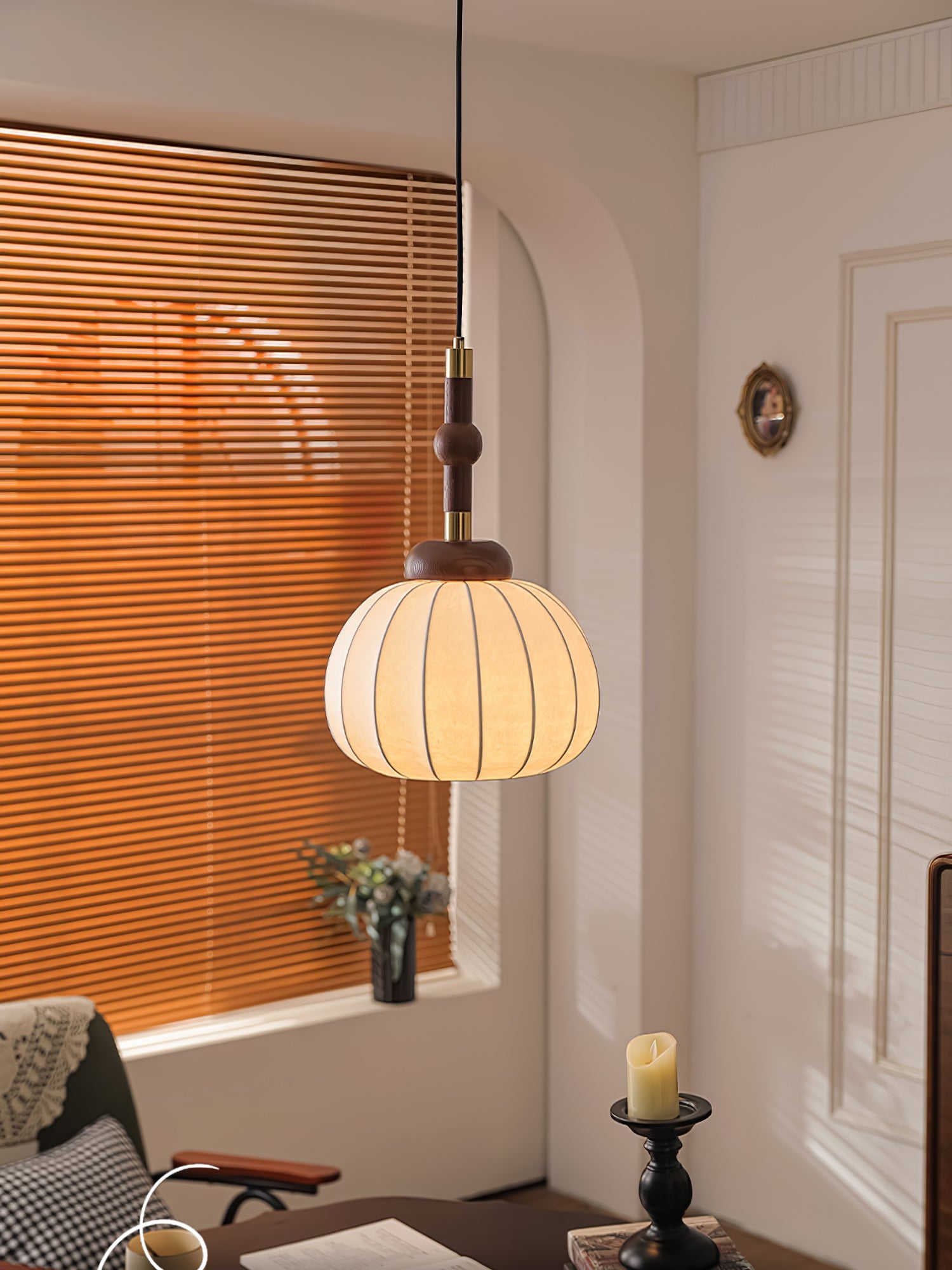 Silk Globe Pendant Lamp - Blowlighting