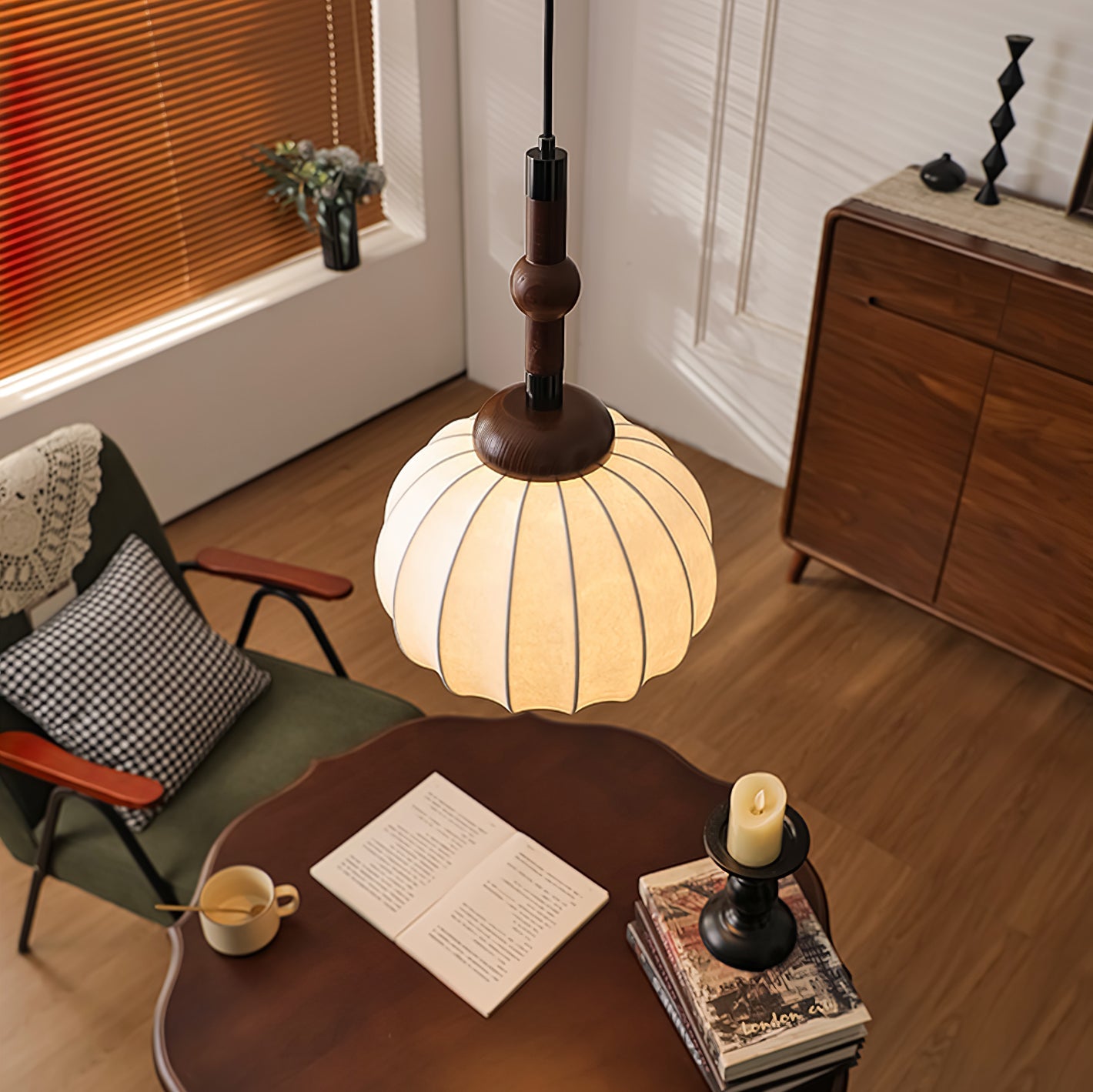 Silk Globe Pendant Lamp - Blowlighting