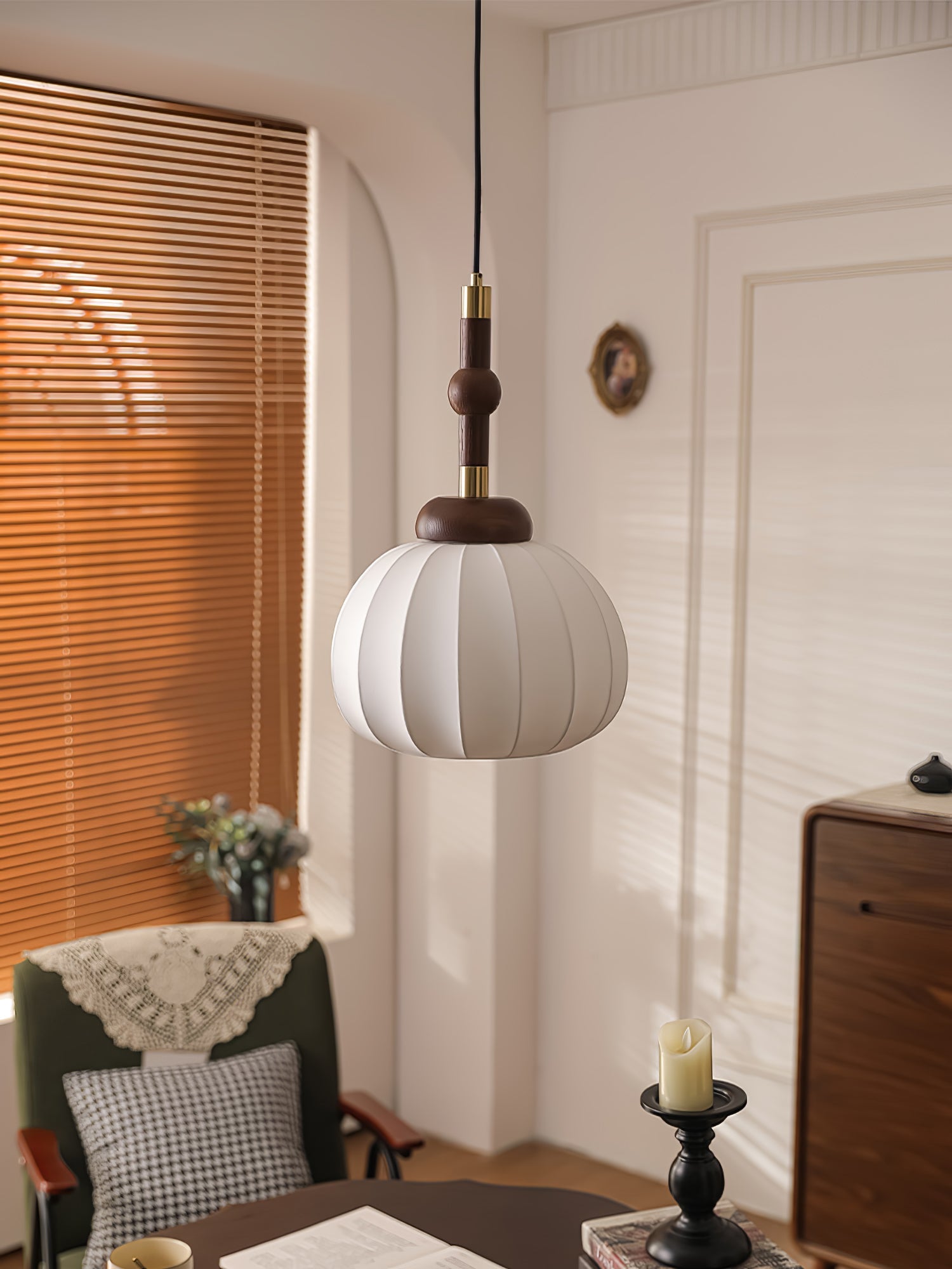 Silk Globe Pendant Lamp - Blowlighting