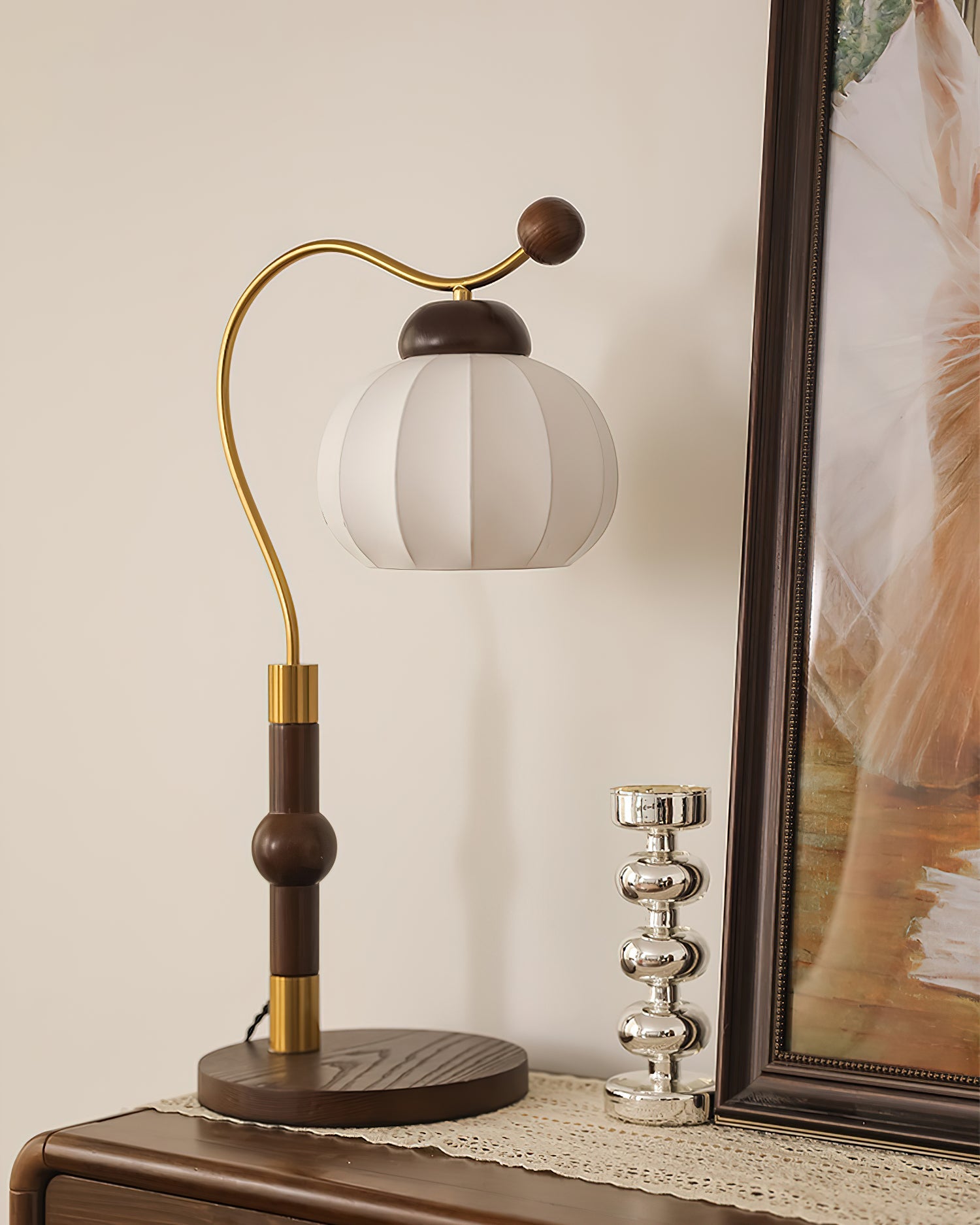 Silk Globe Table Lamp - Blowlighting