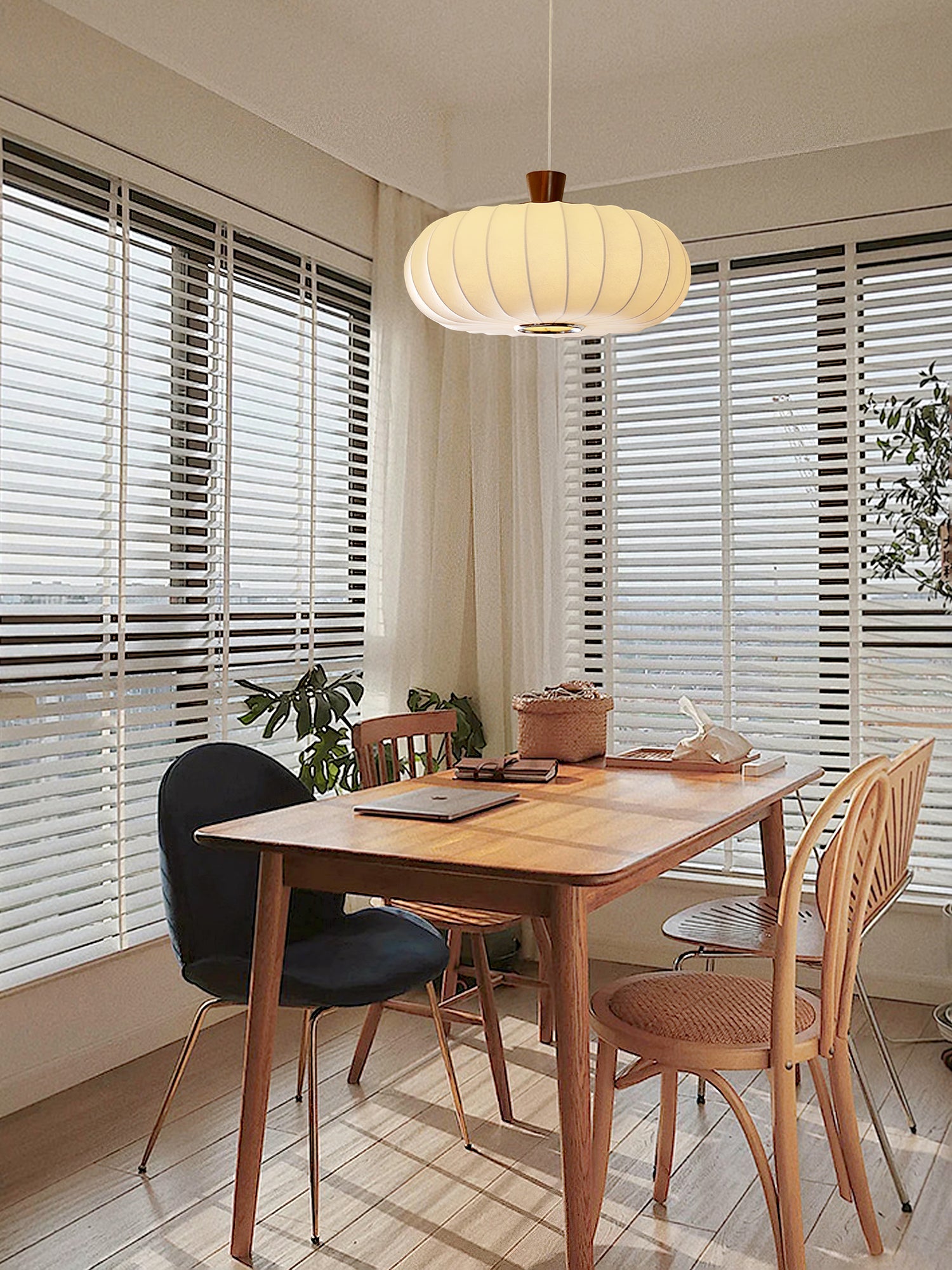 Silk Lantern Pendant Light - Blowlighting