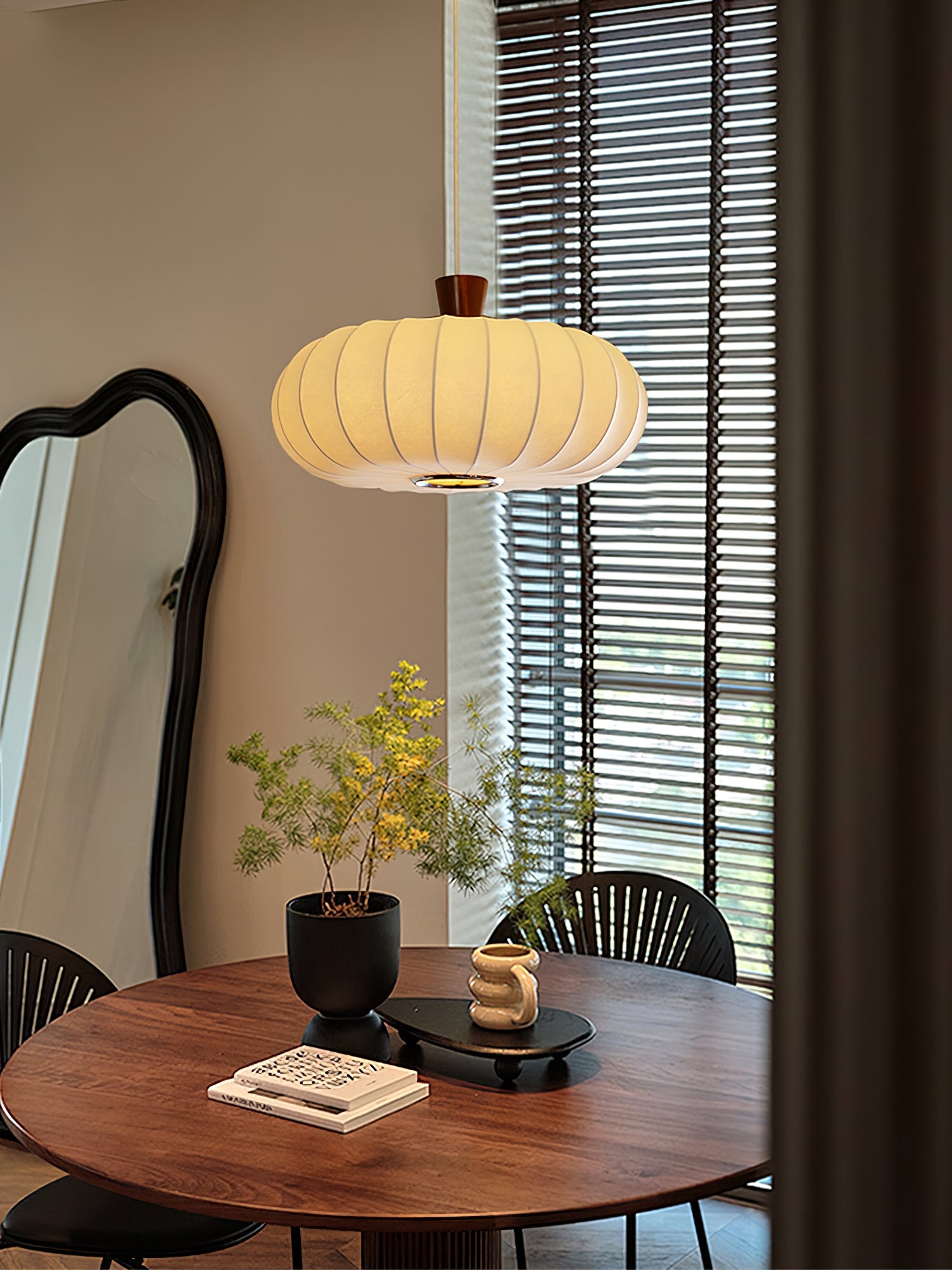 Silk Lantern Pendant Light - Blowlighting