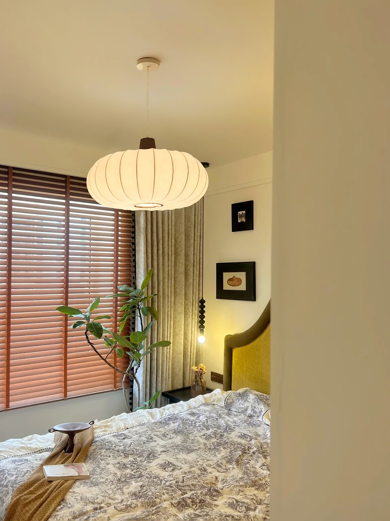 Silk Lantern Pendant Light - Blowlighting