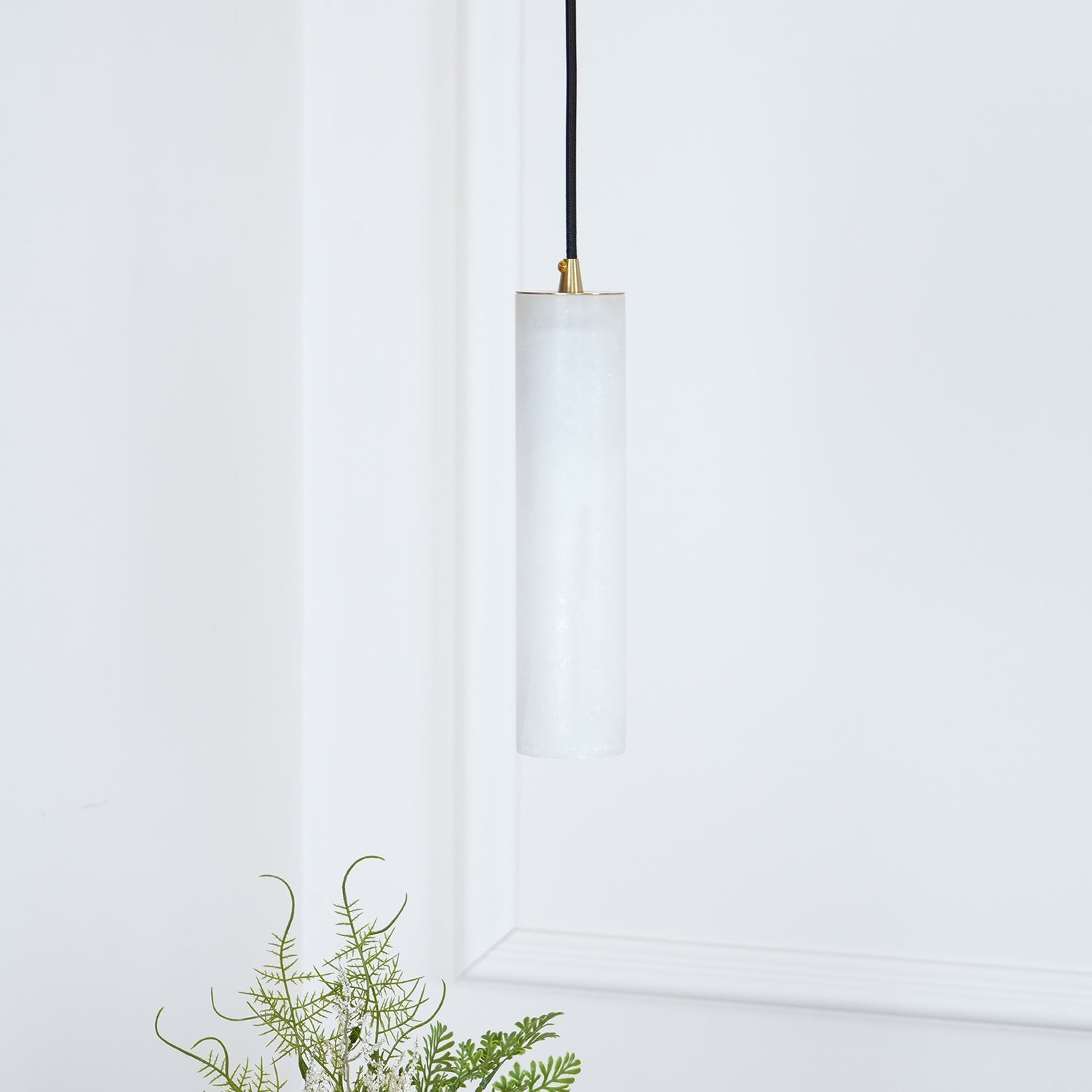Nyxara Cluster Alabaster Pendant Light - Blowlighting