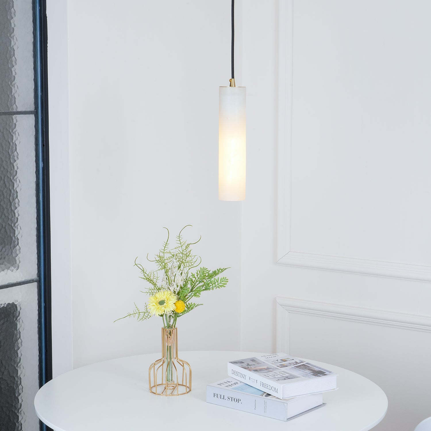 Nyxara Cluster Alabaster Pendant Light - Blowlighting