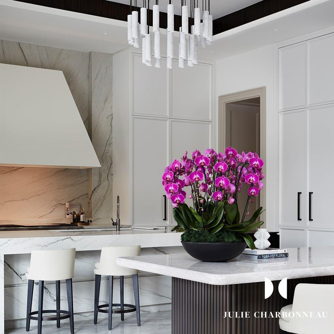 Nyxara Cluster Alabaster Pendant Light - Blowlighting