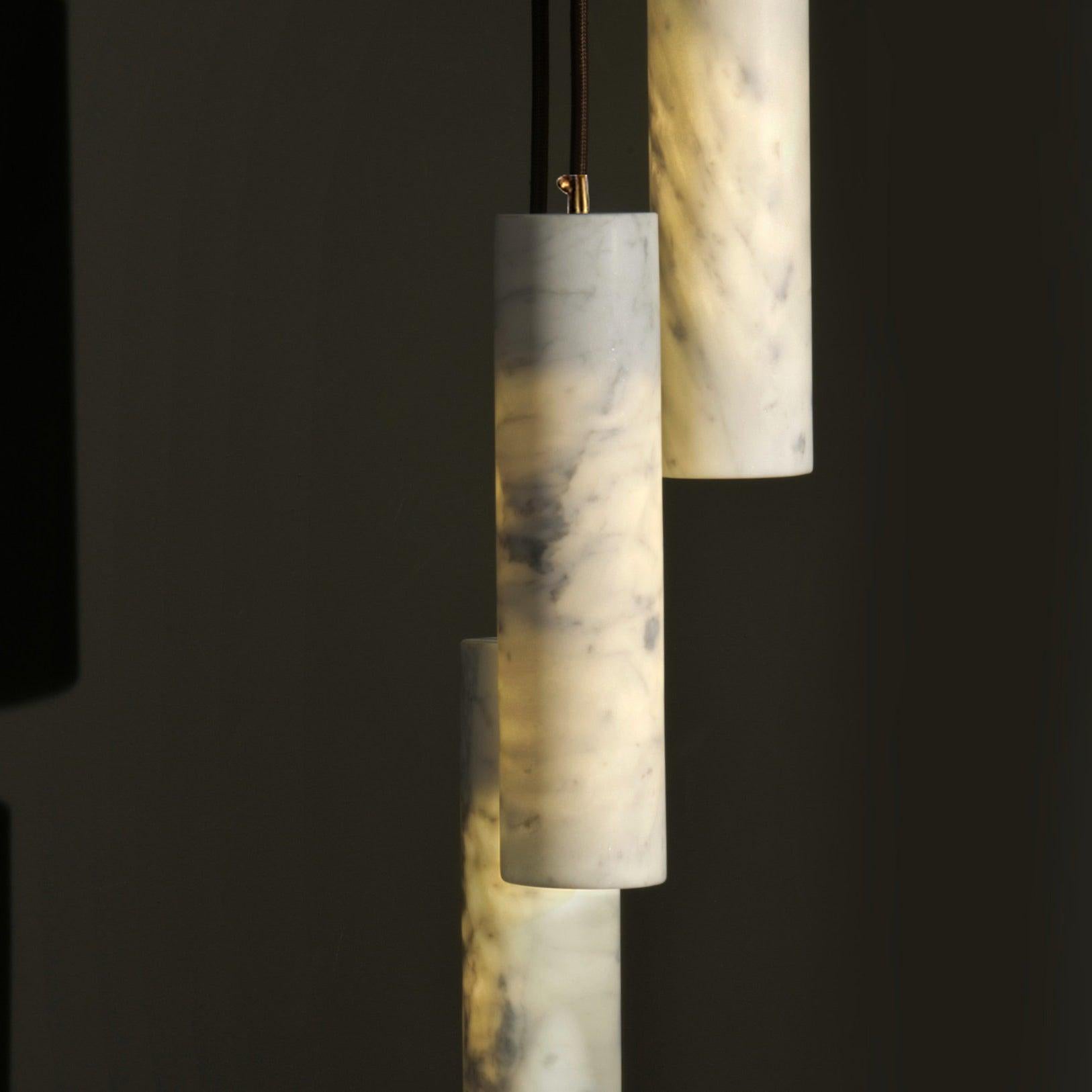 Nyxara Cluster Alabaster Pendant Light - Blowlighting