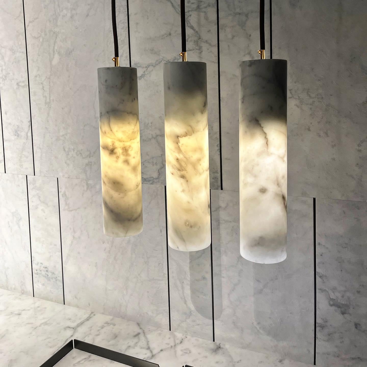 Nyxara Cluster Alabaster Pendant Light - Blowlighting
