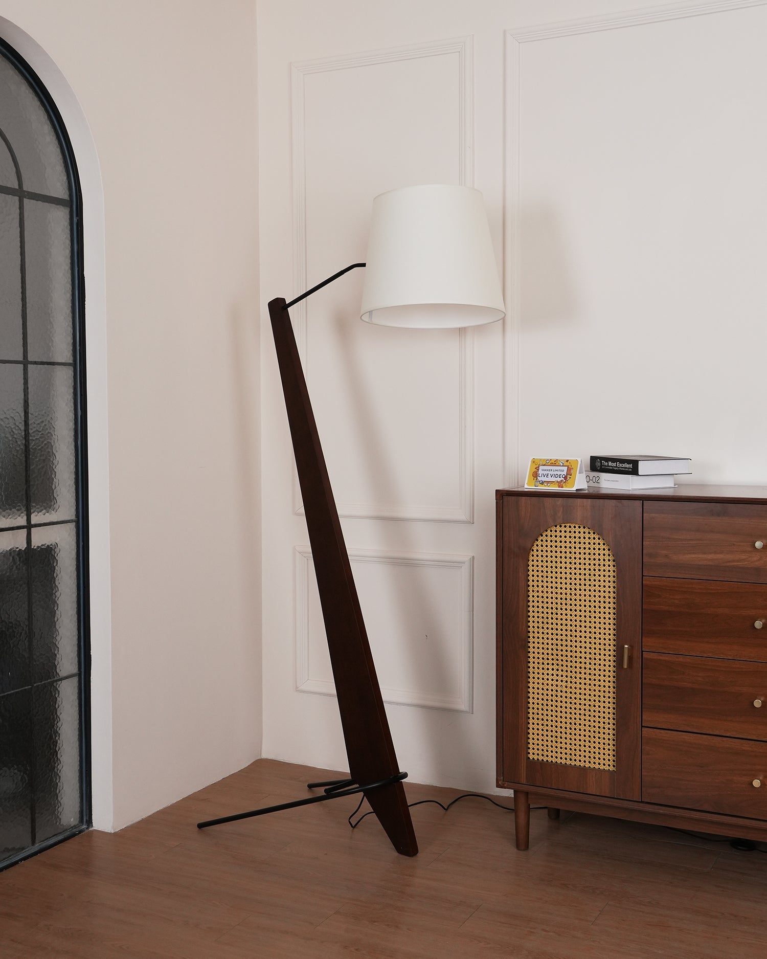 Silva Giant Floor Lamp - Blowlighting