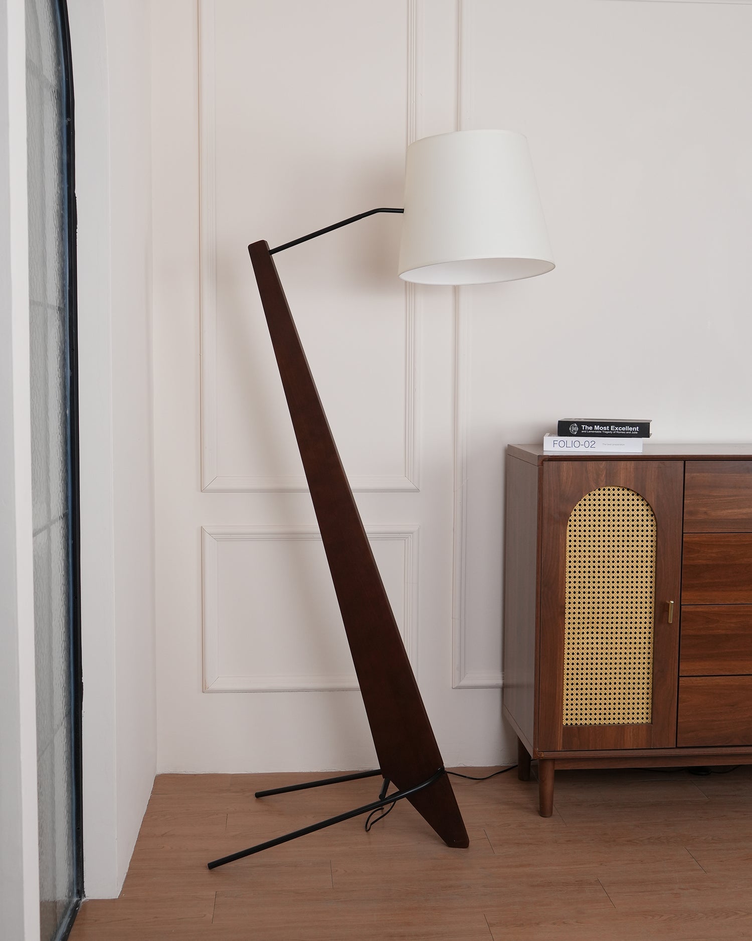 Silva Giant Floor Lamp - Blowlighting