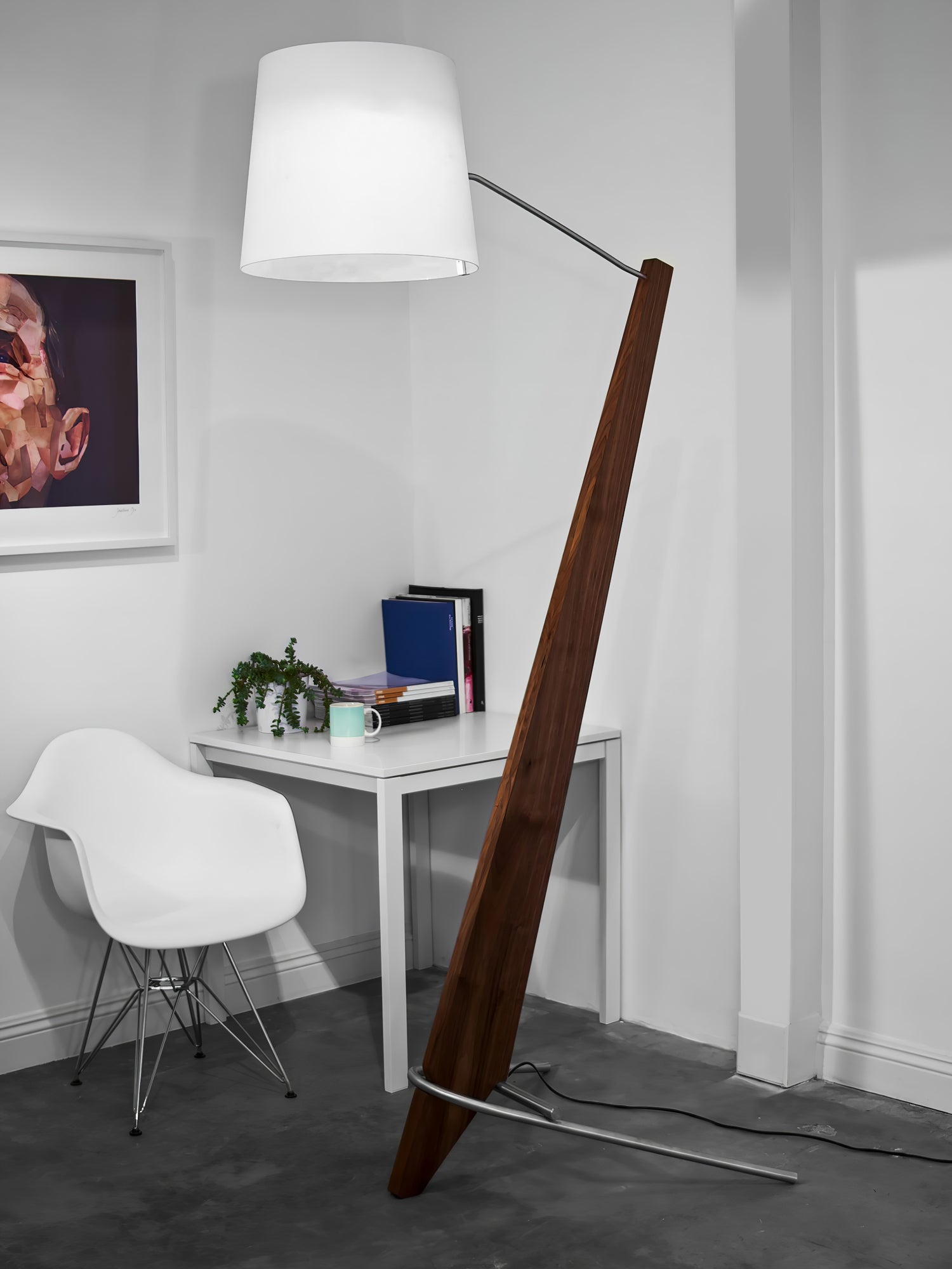 Silva Giant Floor Lamp - Blowlighting