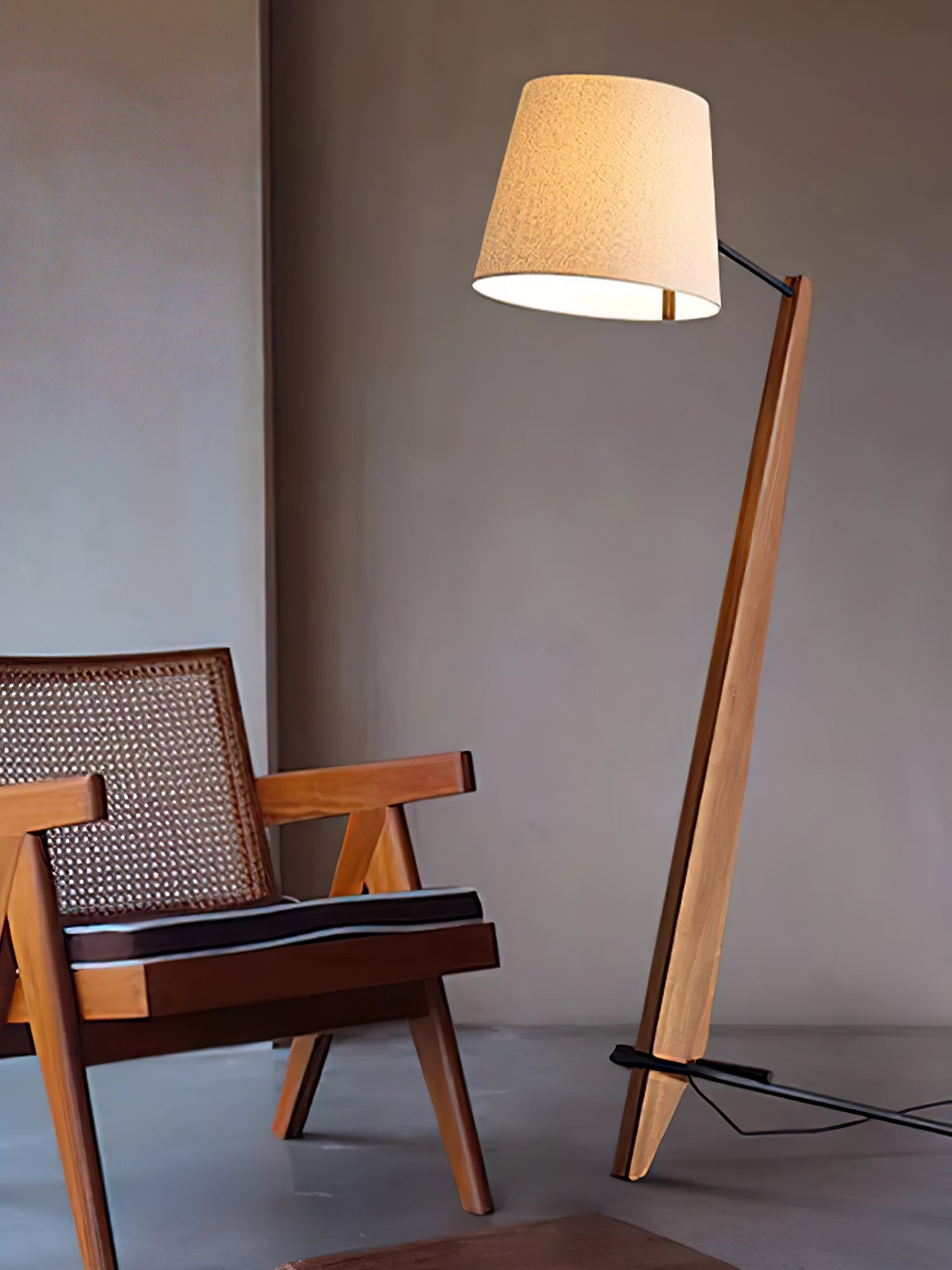Silva Giant Floor Lamp - Blowlighting