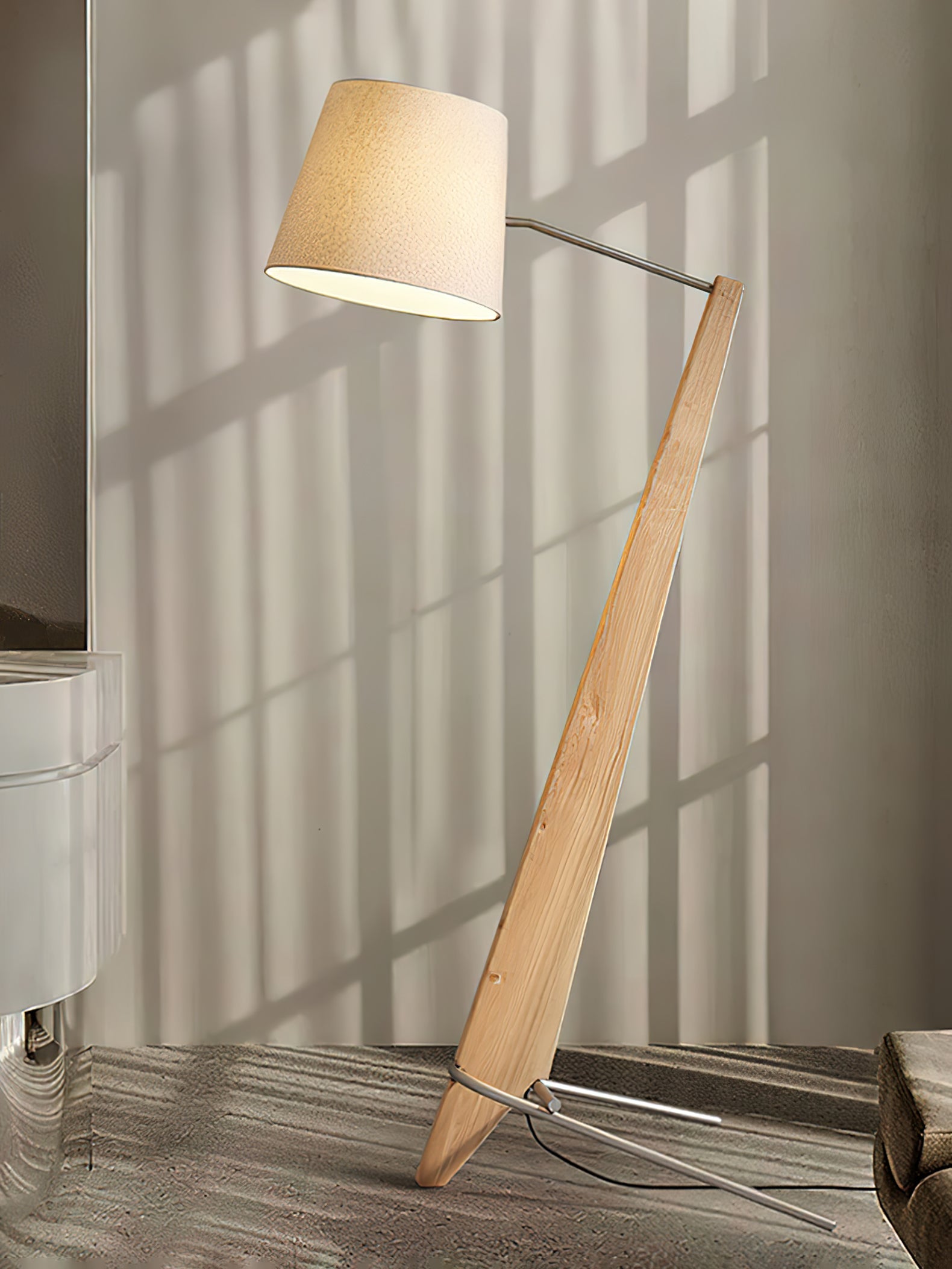 Silva Giant Floor Lamp - Blowlighting