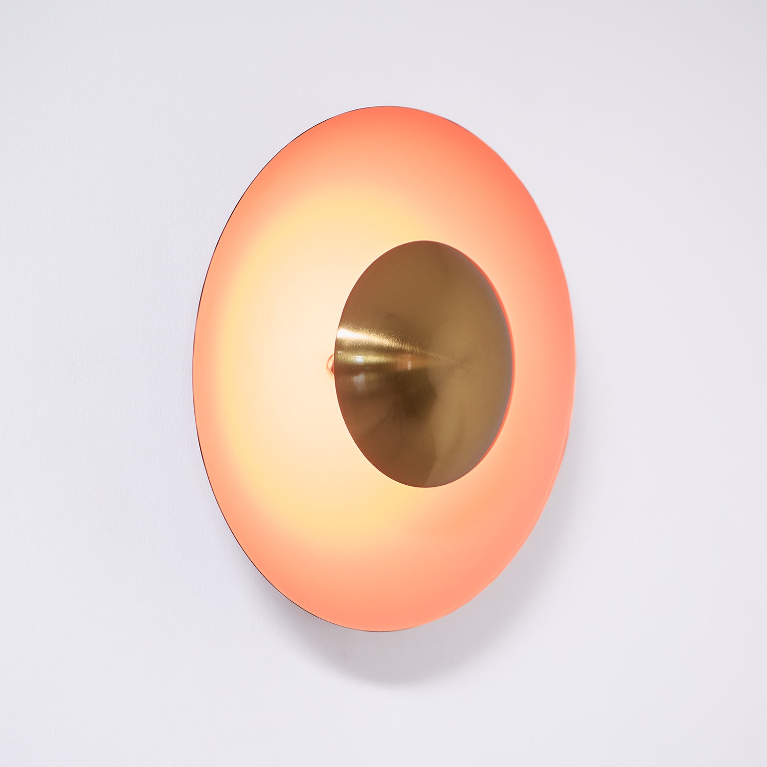Simplicity Glow Plug-in Wall Light - Blowlighting