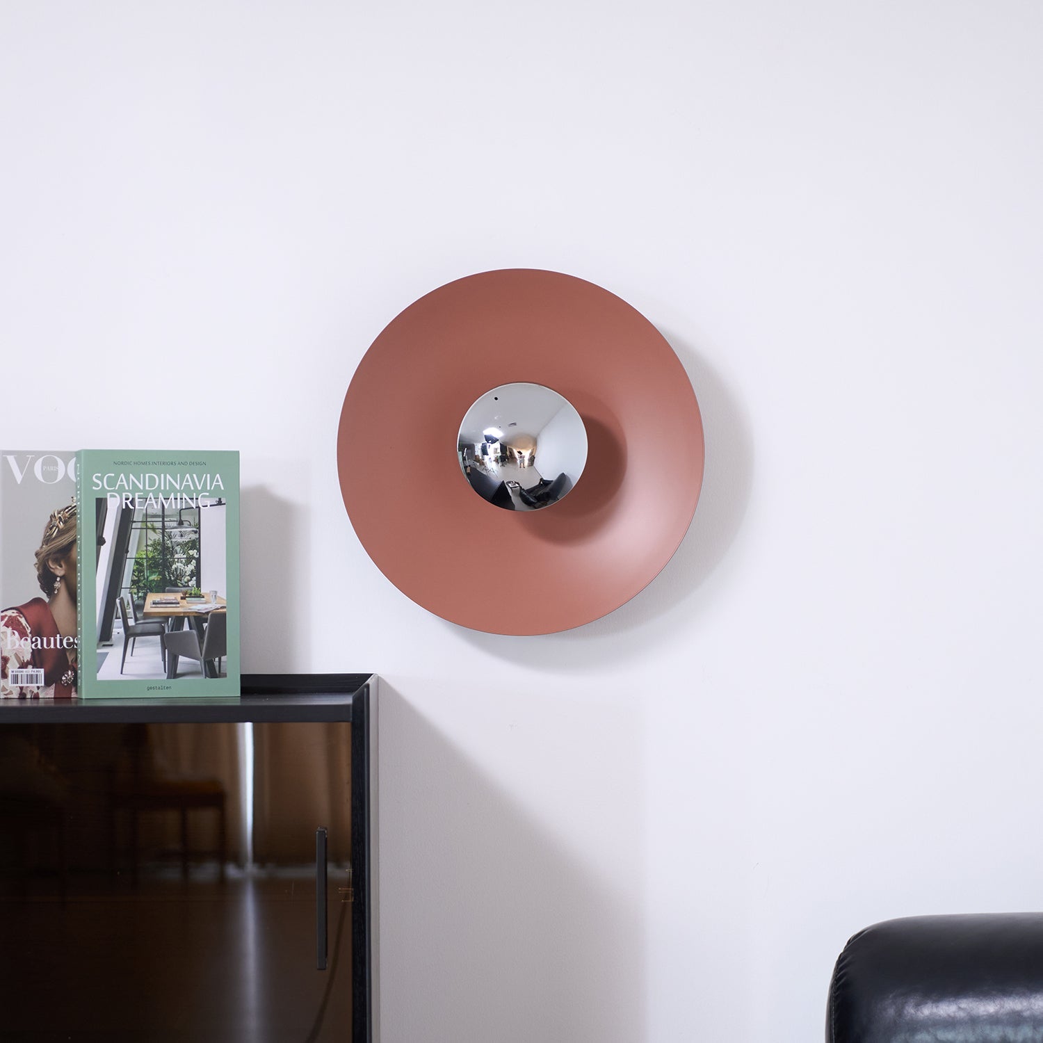 Simplicity Glow Plug-in Wall Light - Blowlighting