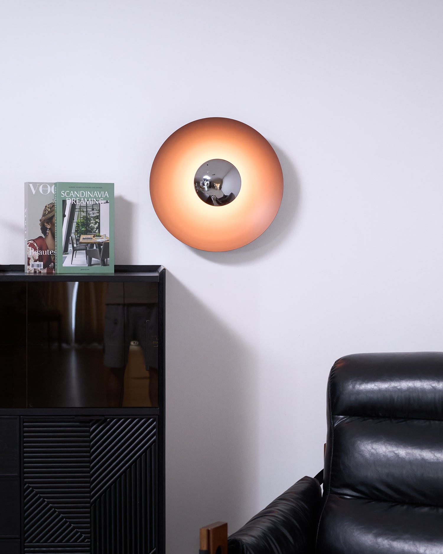 Simplicity Glow Plug-in Wall Light - Blowlighting