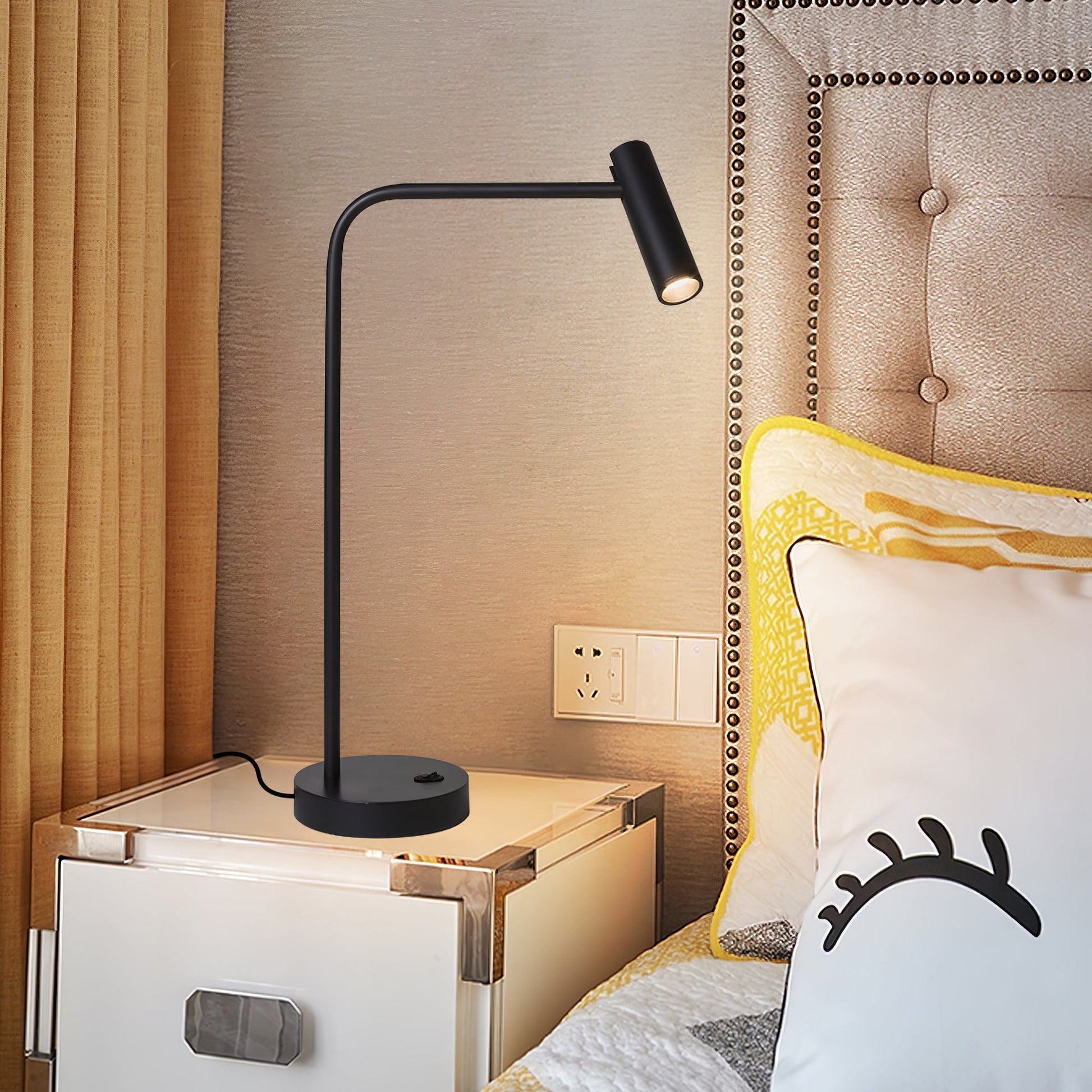 Skinny Table Lamp - Blowlighting