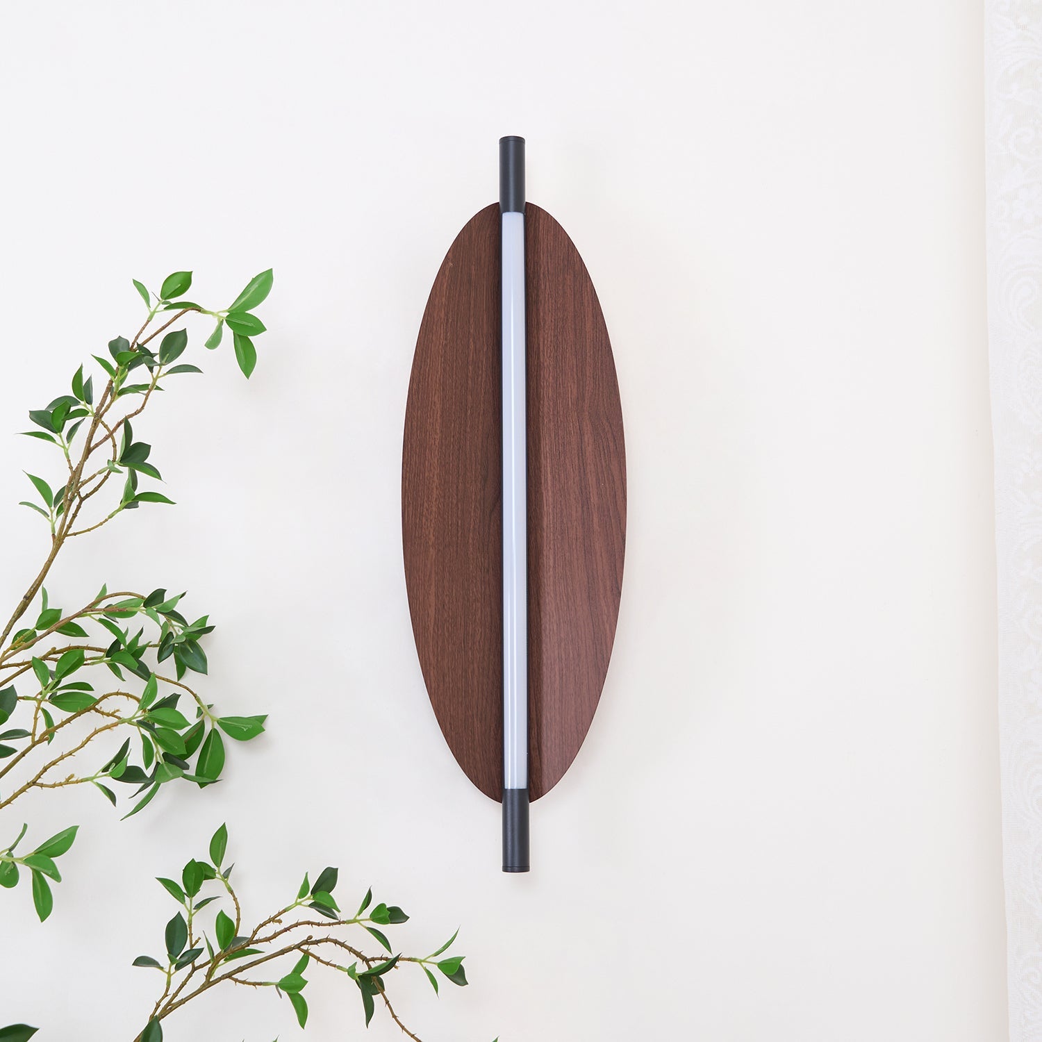 Sleek Board Sconce - Blowlighting