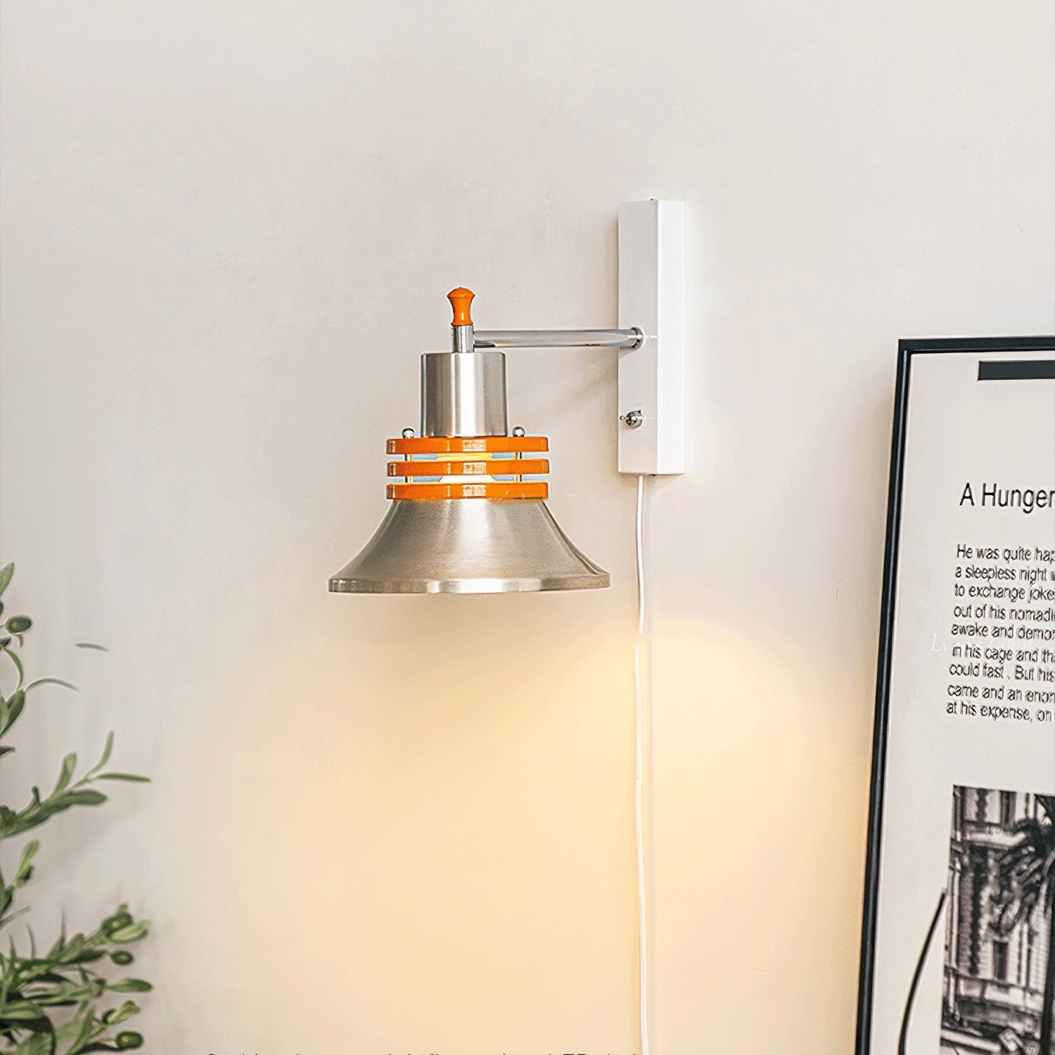 Mia Minimalist Metal Wall Lamp - Blowlighting
