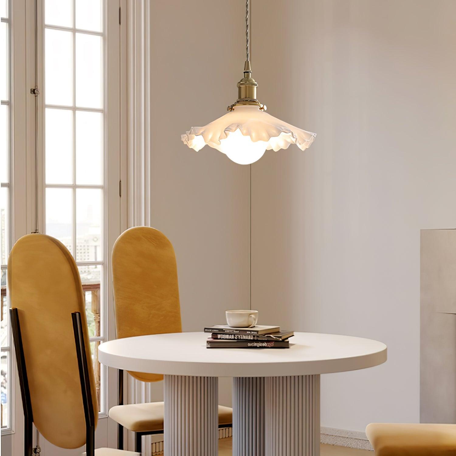 Small Floral Pendant Lamp - Blowlighting