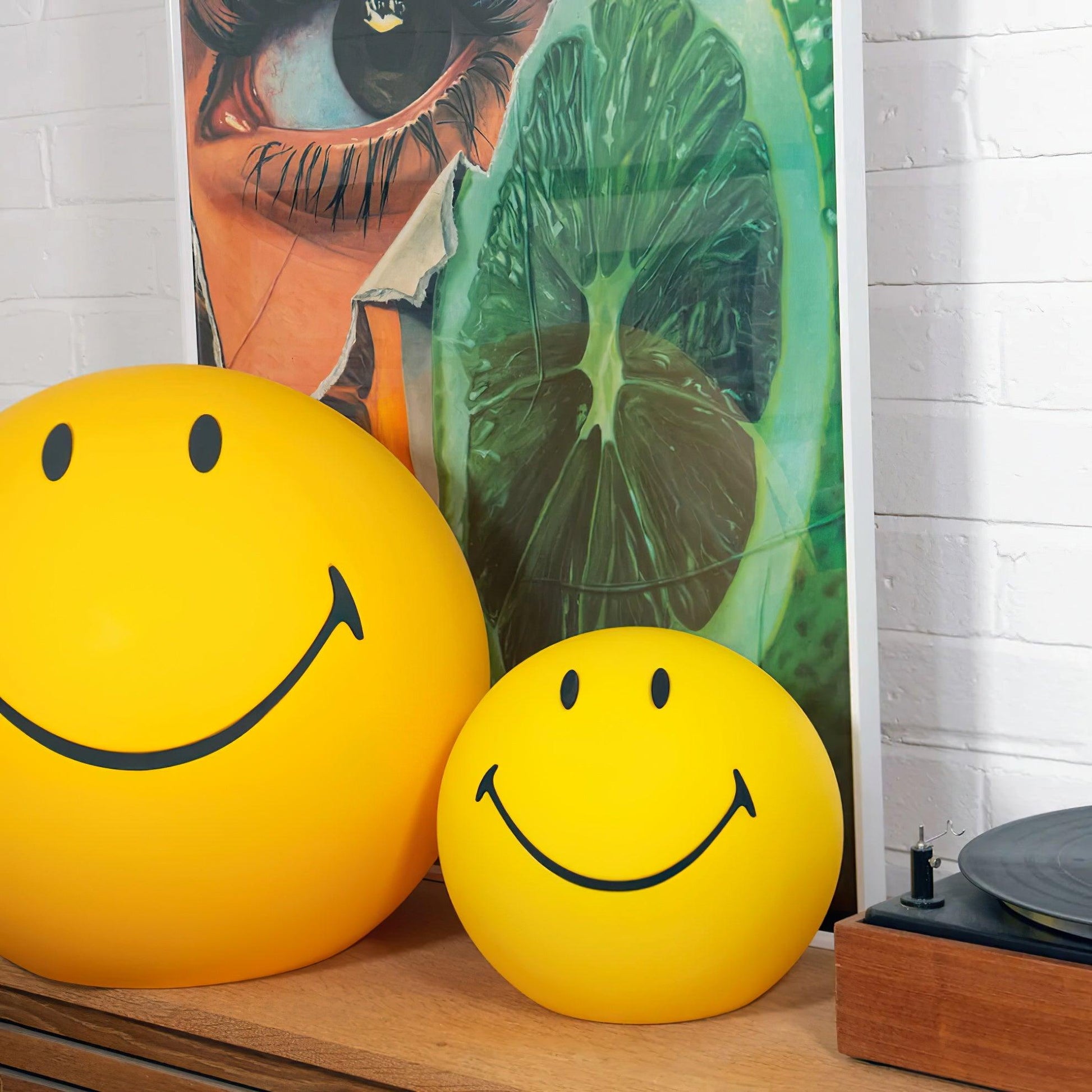 Smiling Rechargeable Table Lamp - Blowlighting