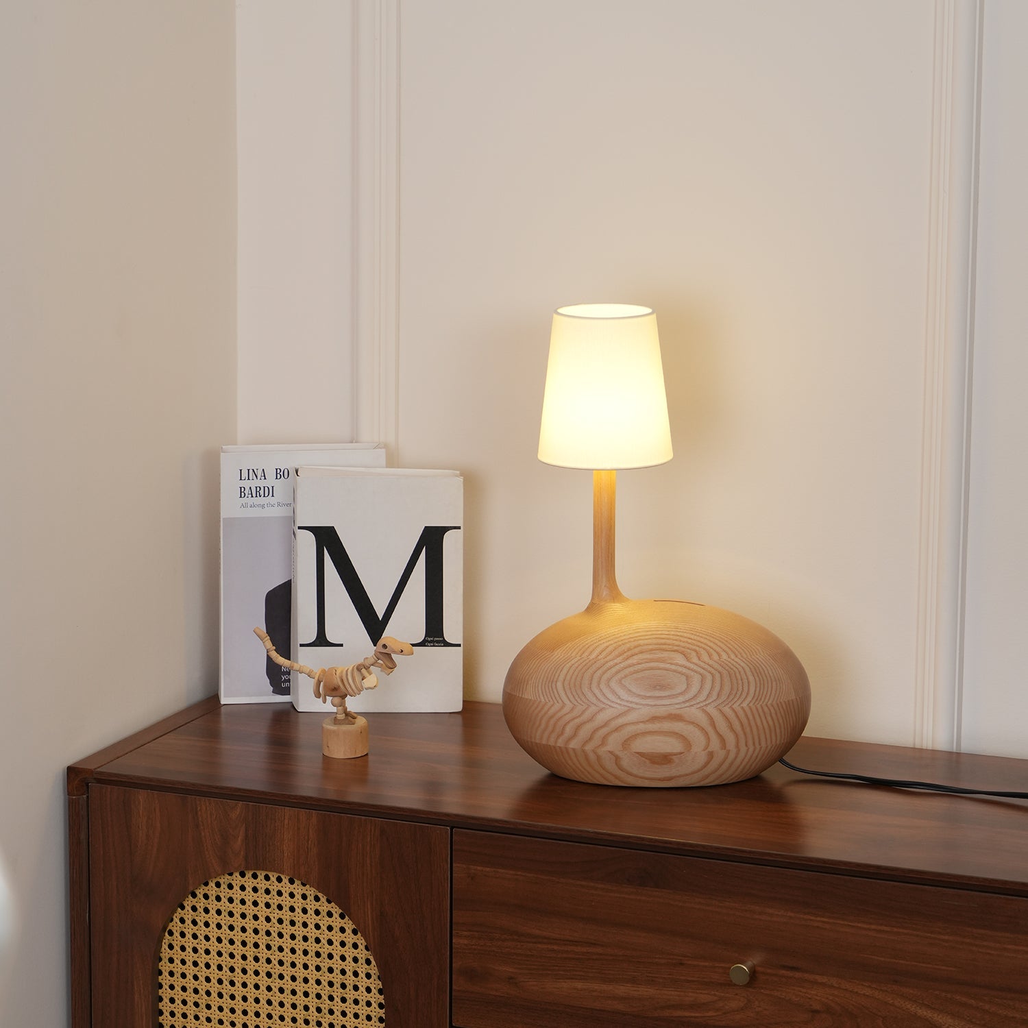 Snail Table Lamp - Blowlighting
