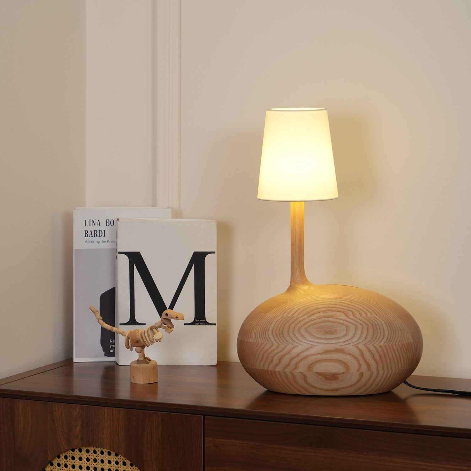 Snail Table Lamp - Blowlighting