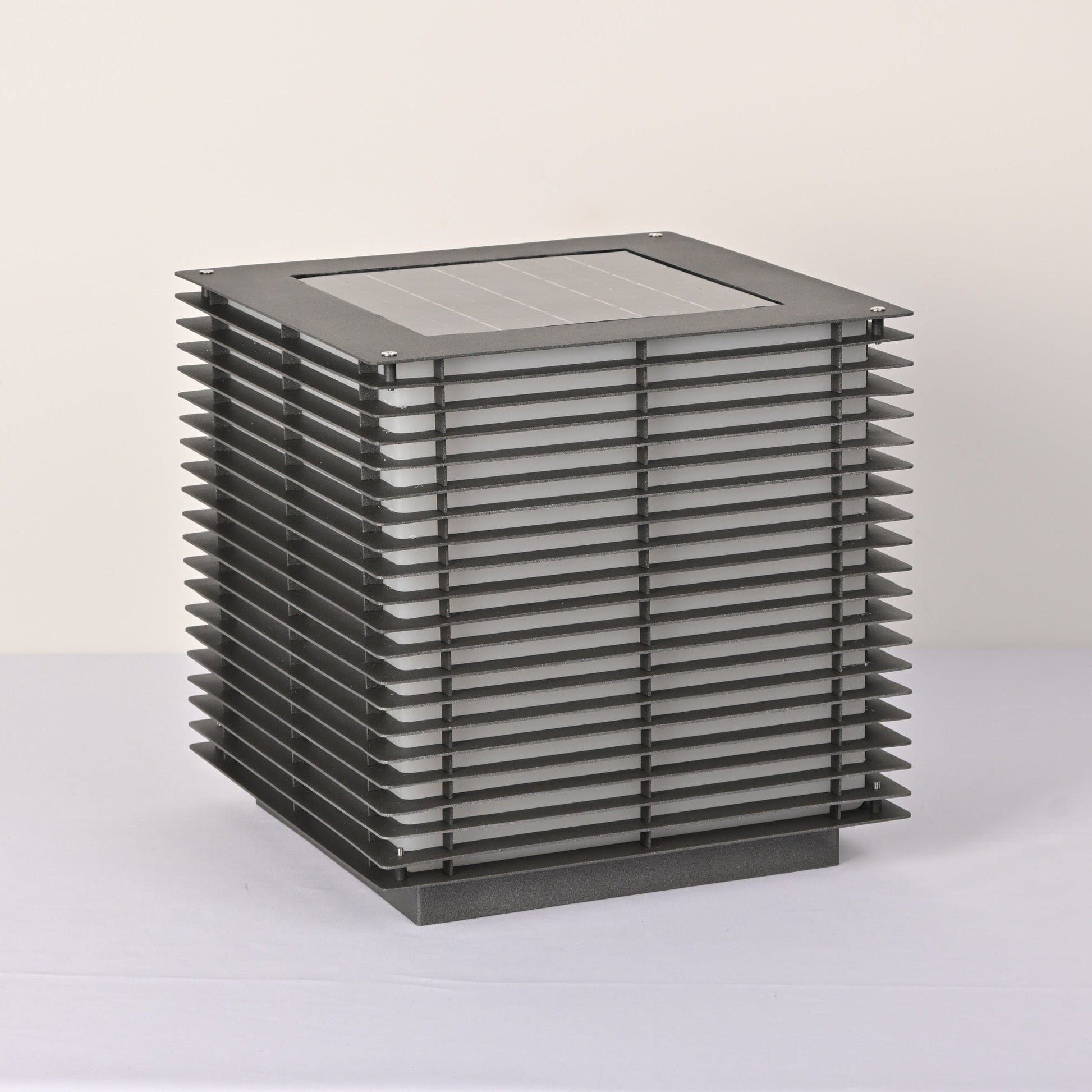 Solar Grid Outdoor Light - Blowlighting