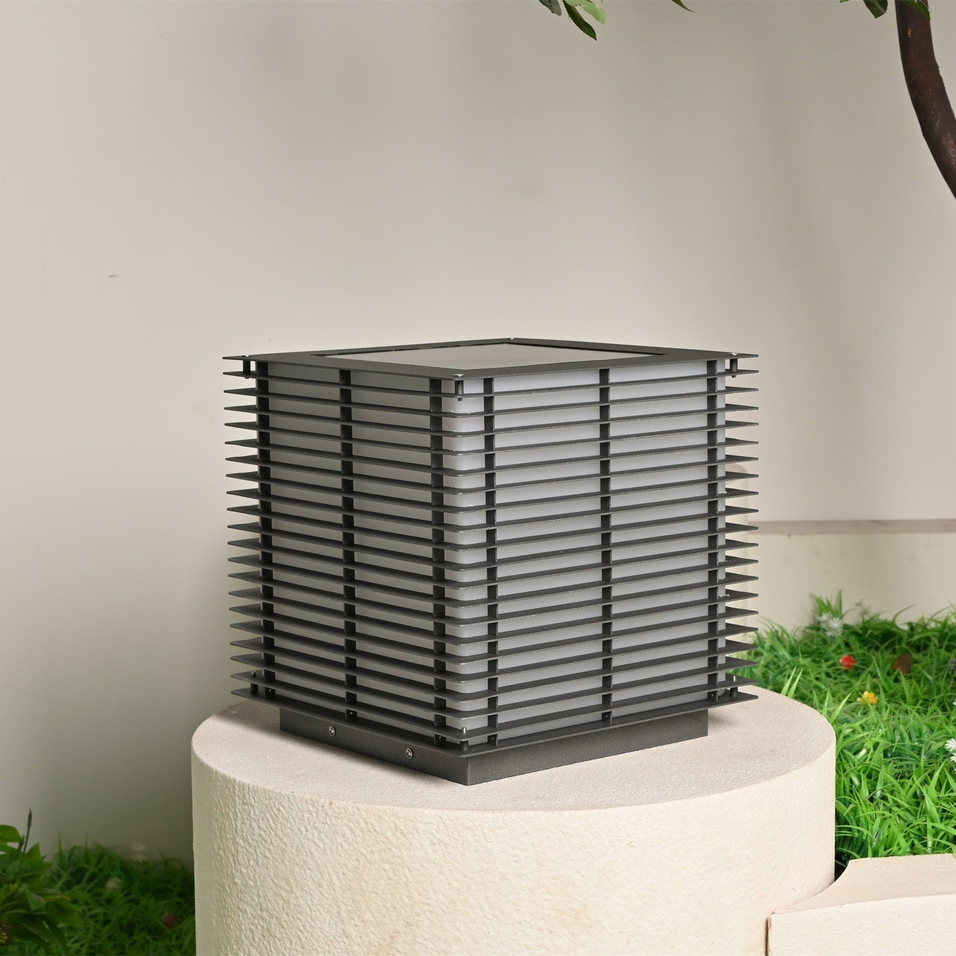 Solar Grid Outdoor Light - Blowlighting