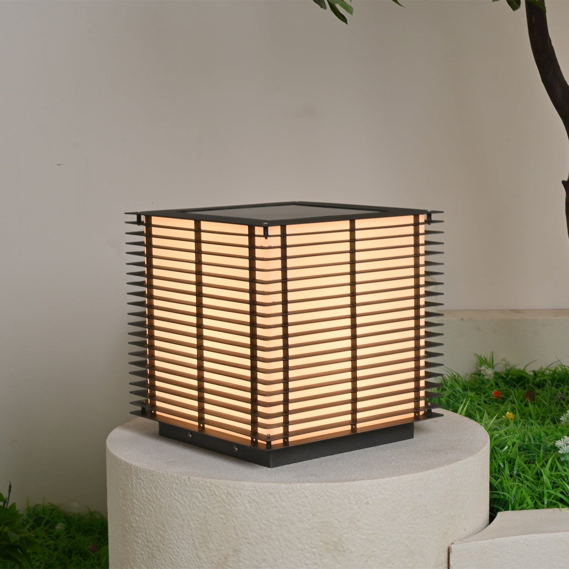 Solar Grid Outdoor Light - Blowlighting