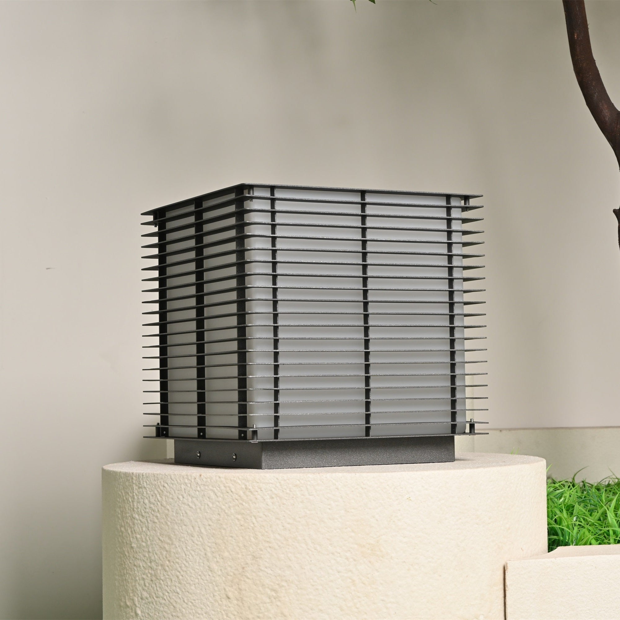 Solar Grid Outdoor Light - Blowlighting