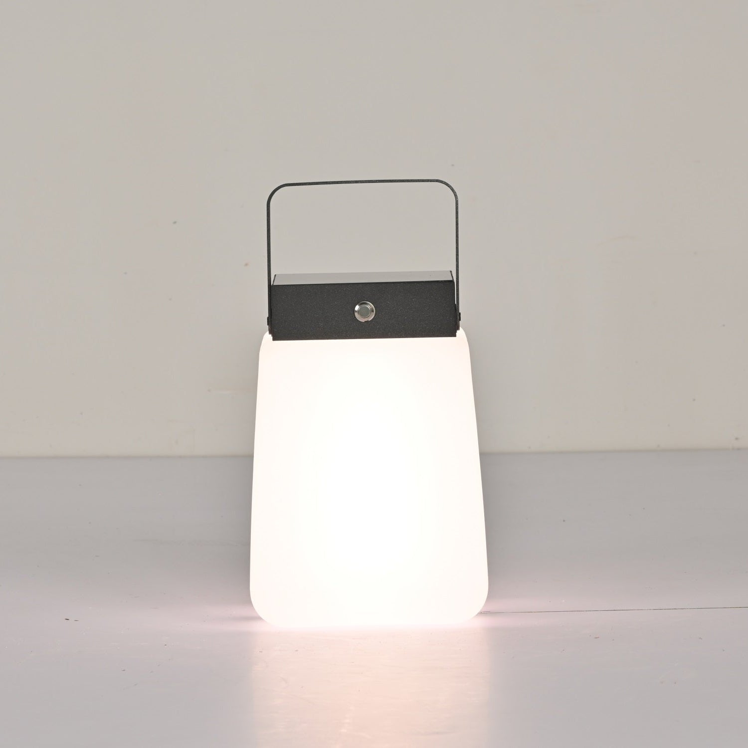 Solara Edge Lantern Outdoor Lamp - Blowlighting