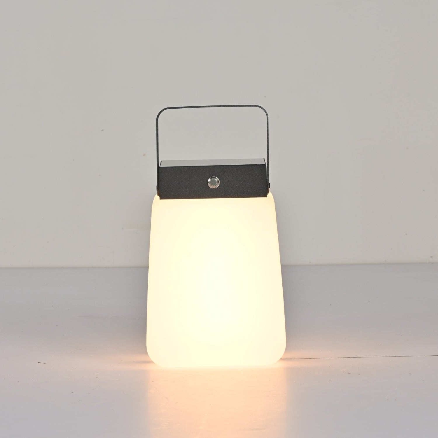 Solara Edge Lantern Outdoor Lamp - Blowlighting