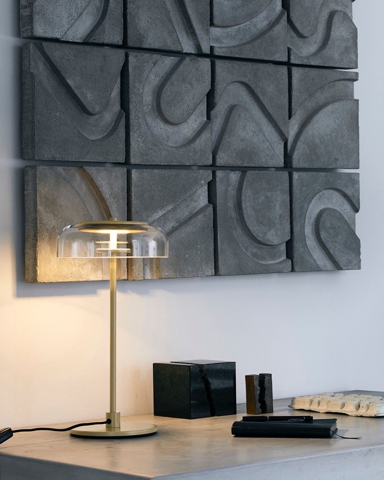 Solara Table Lamp - Blowlighting