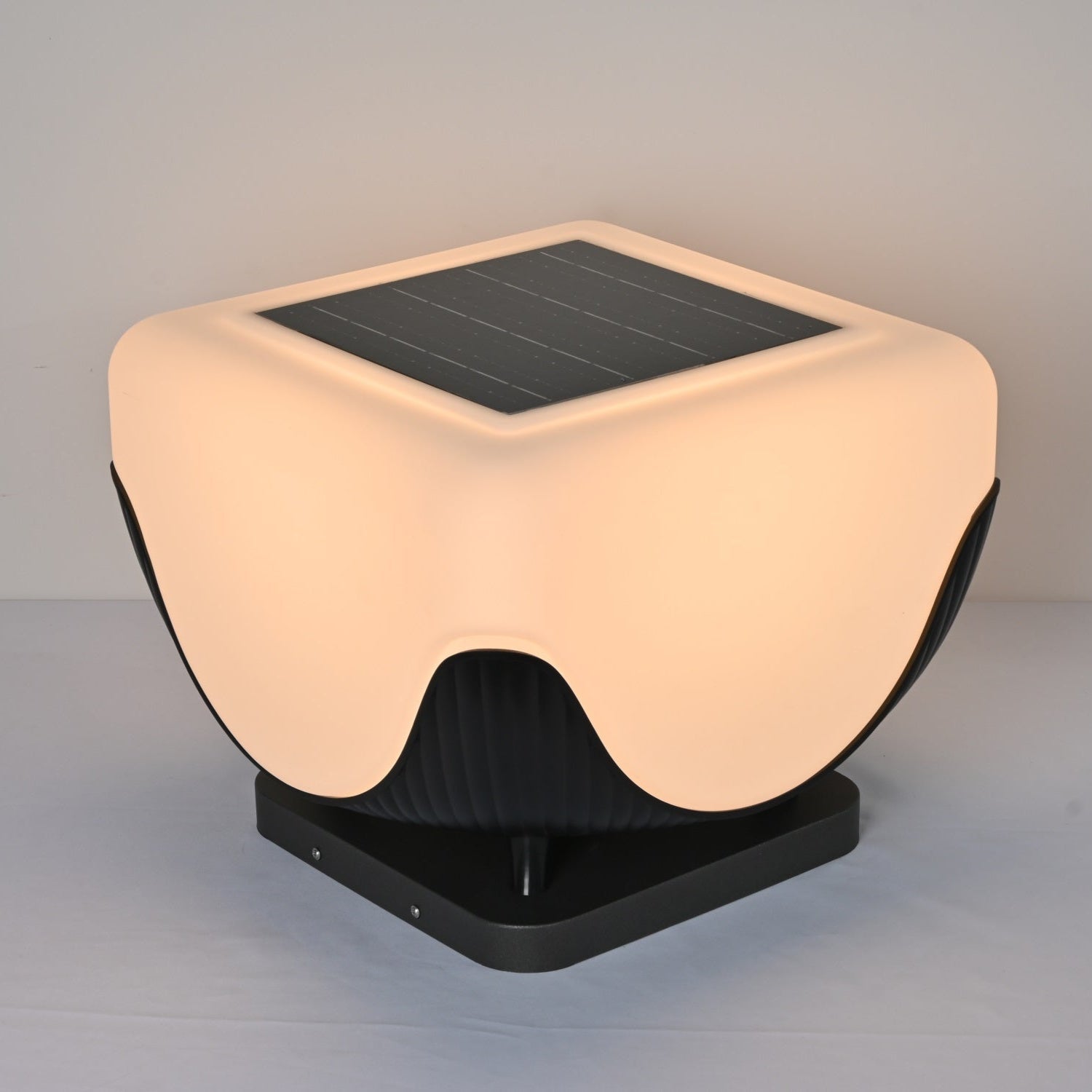 Solarca Cube Outdoor Light - Blowlighting