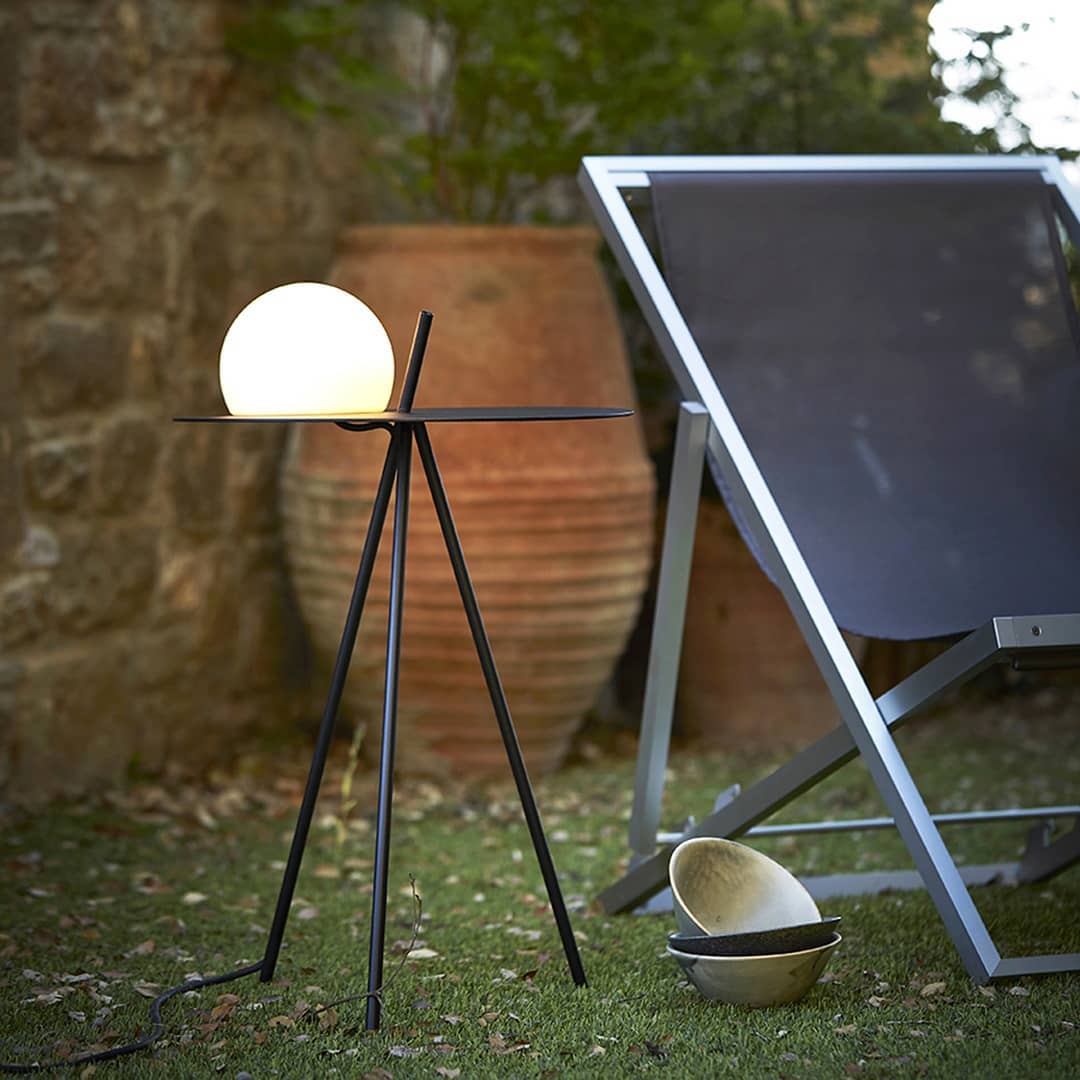Ray Solar Tripod Outdoor Table Floor Lamp - Blowlighting