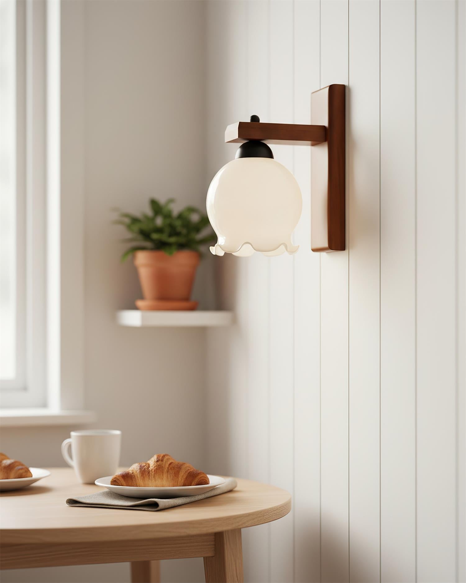 Murmura Elegant Wood Wall Lamp