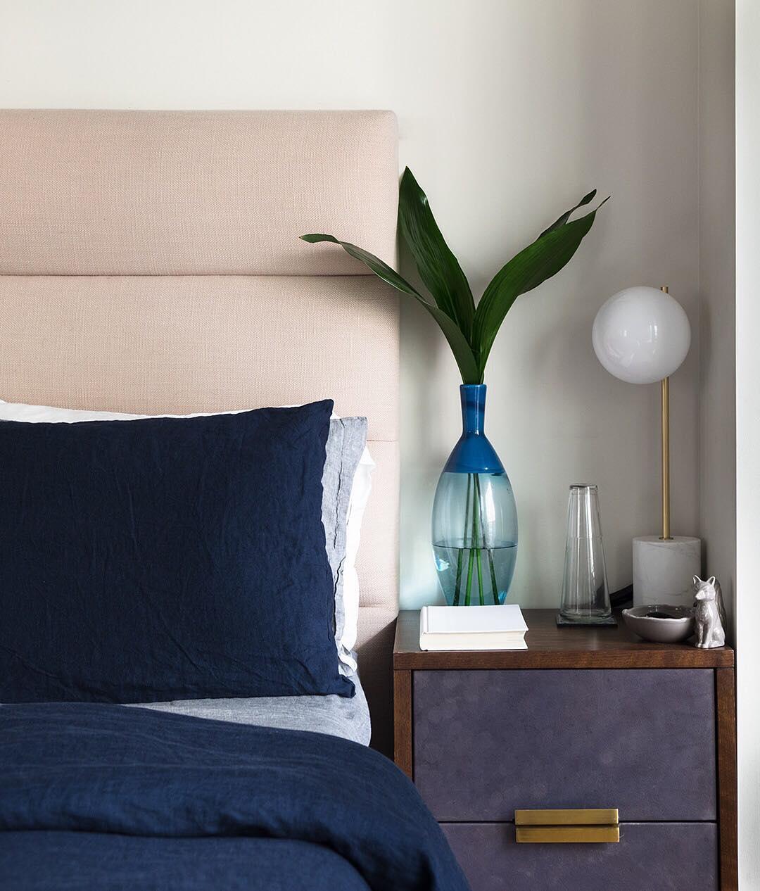 Sphere & Stem Table Lamp - Blowlighting