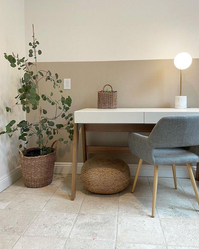 Sphere & Stem Table Lamp - Blowlighting