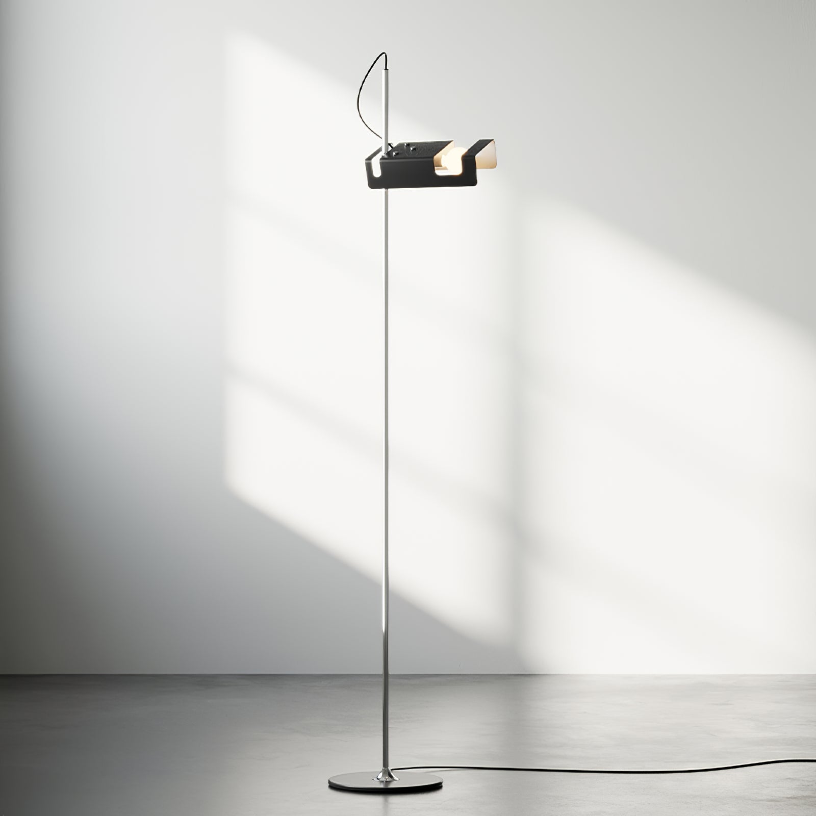 Spider Floor Lamp - Blowlighting