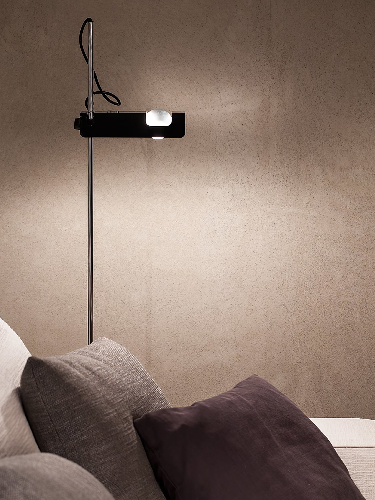 Spider Floor Lamp - Blowlighting