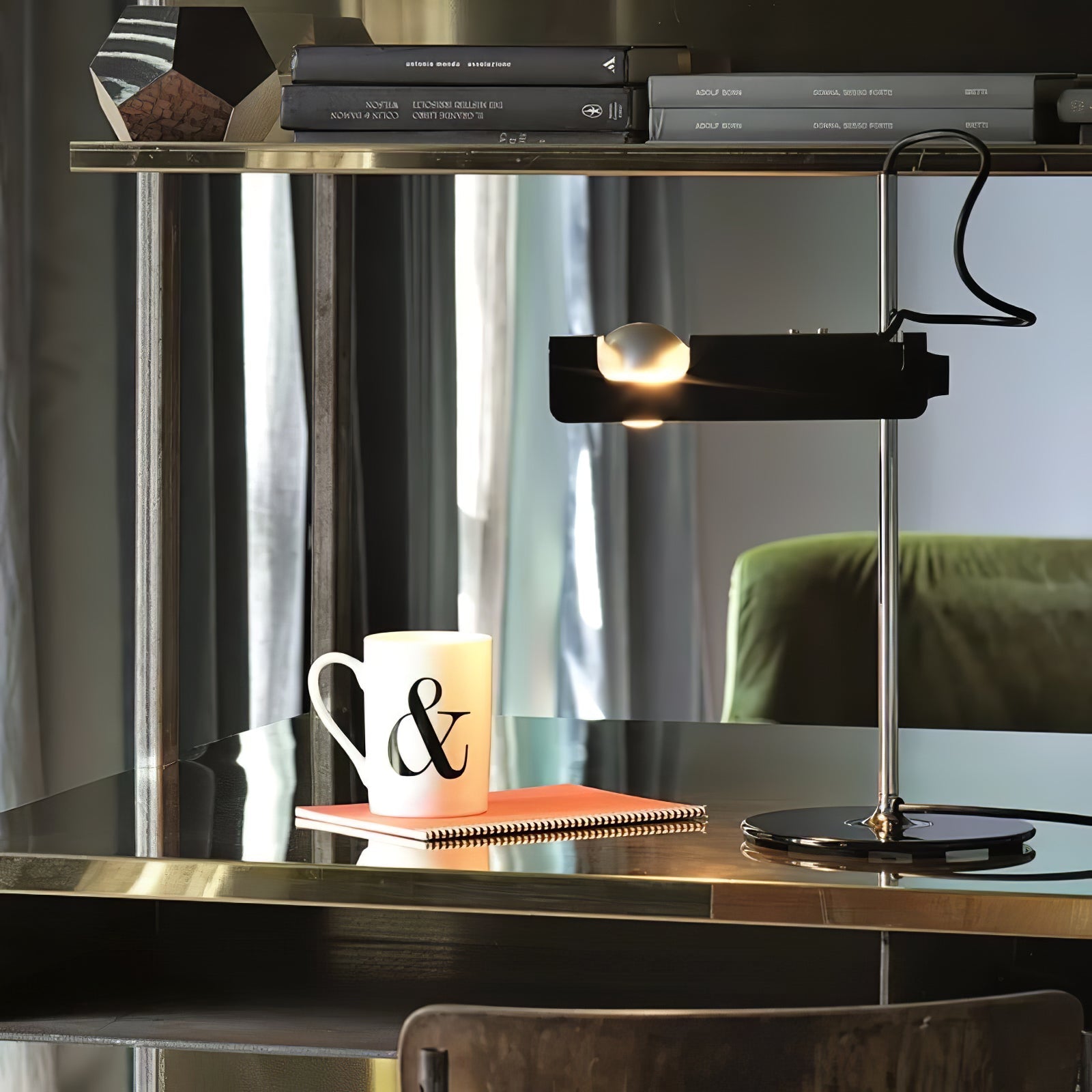 Spider Table Lamp - Blowlighting