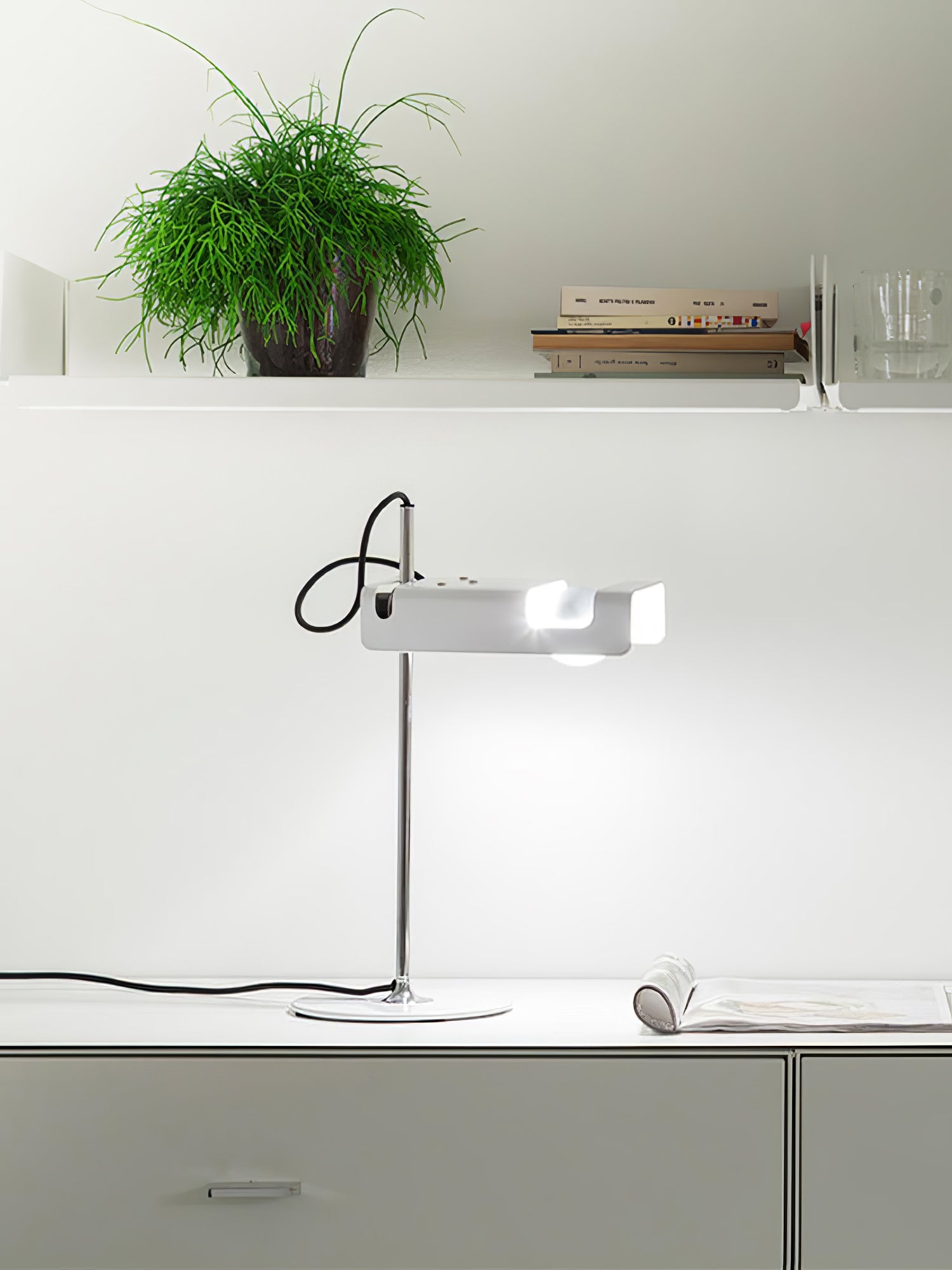 Spider Table Lamp - Blowlighting