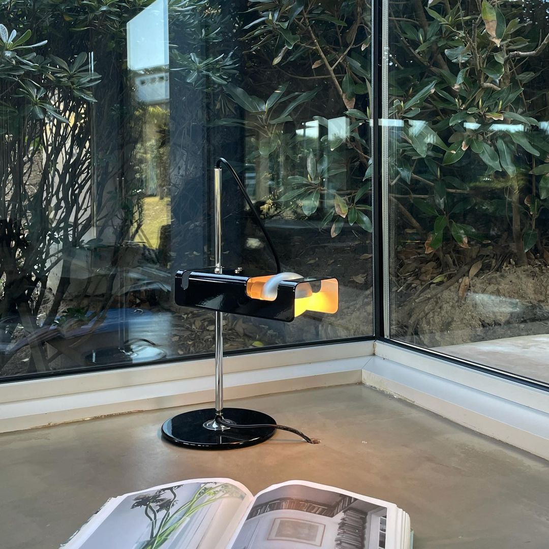 Spider Table Lamp - Blowlighting