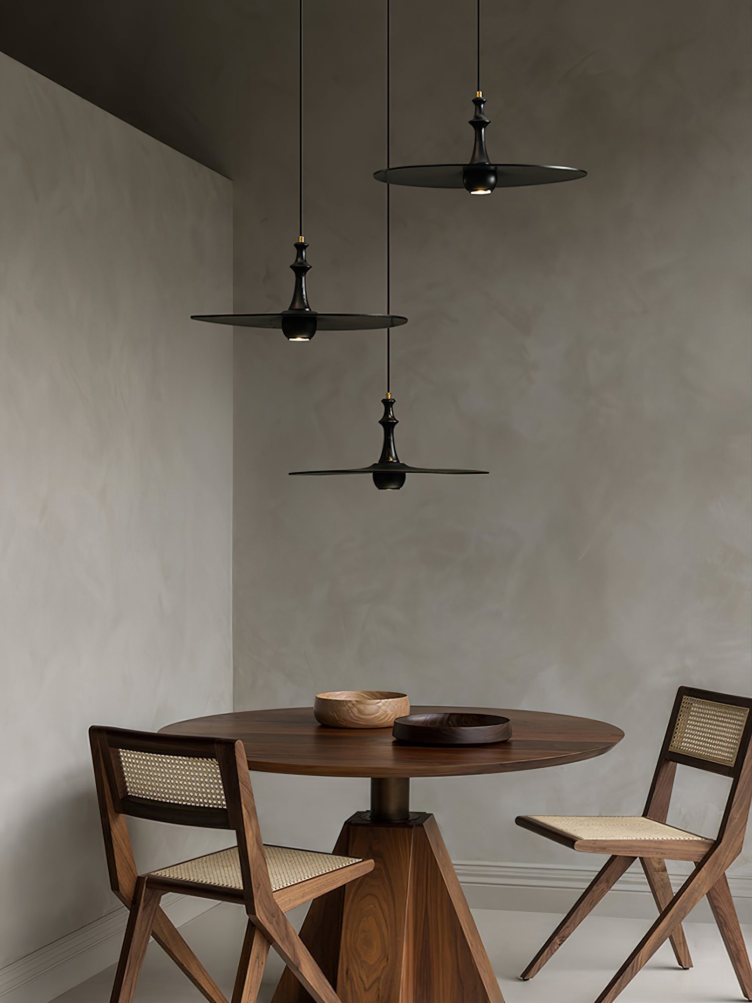 Syrinyra Sculptural Wood Disc Pendant Light - Blowlighting